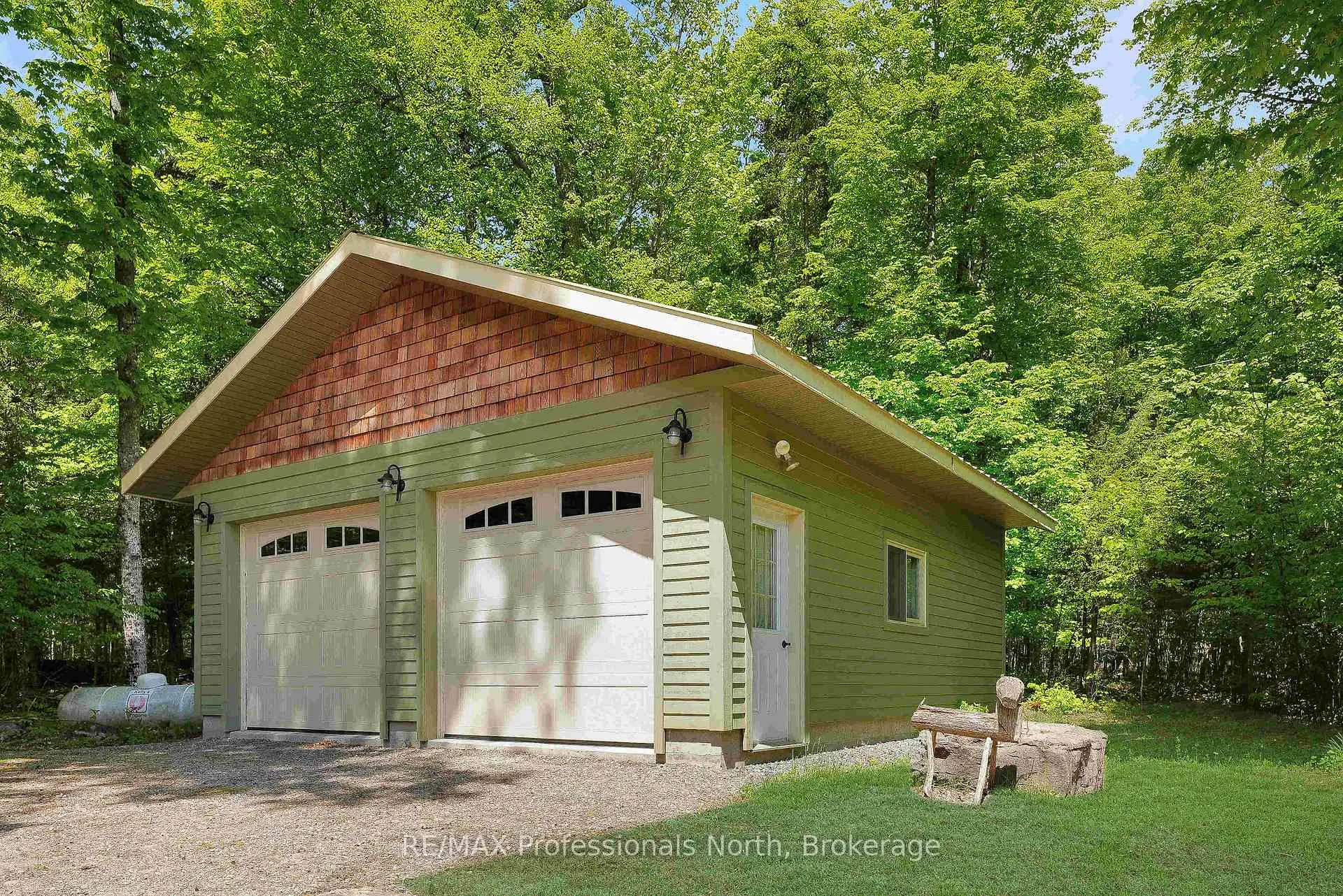 Photo 41 of 1147 Canopy Lane, Algonquin Highlands, Stanhope — HOMEH