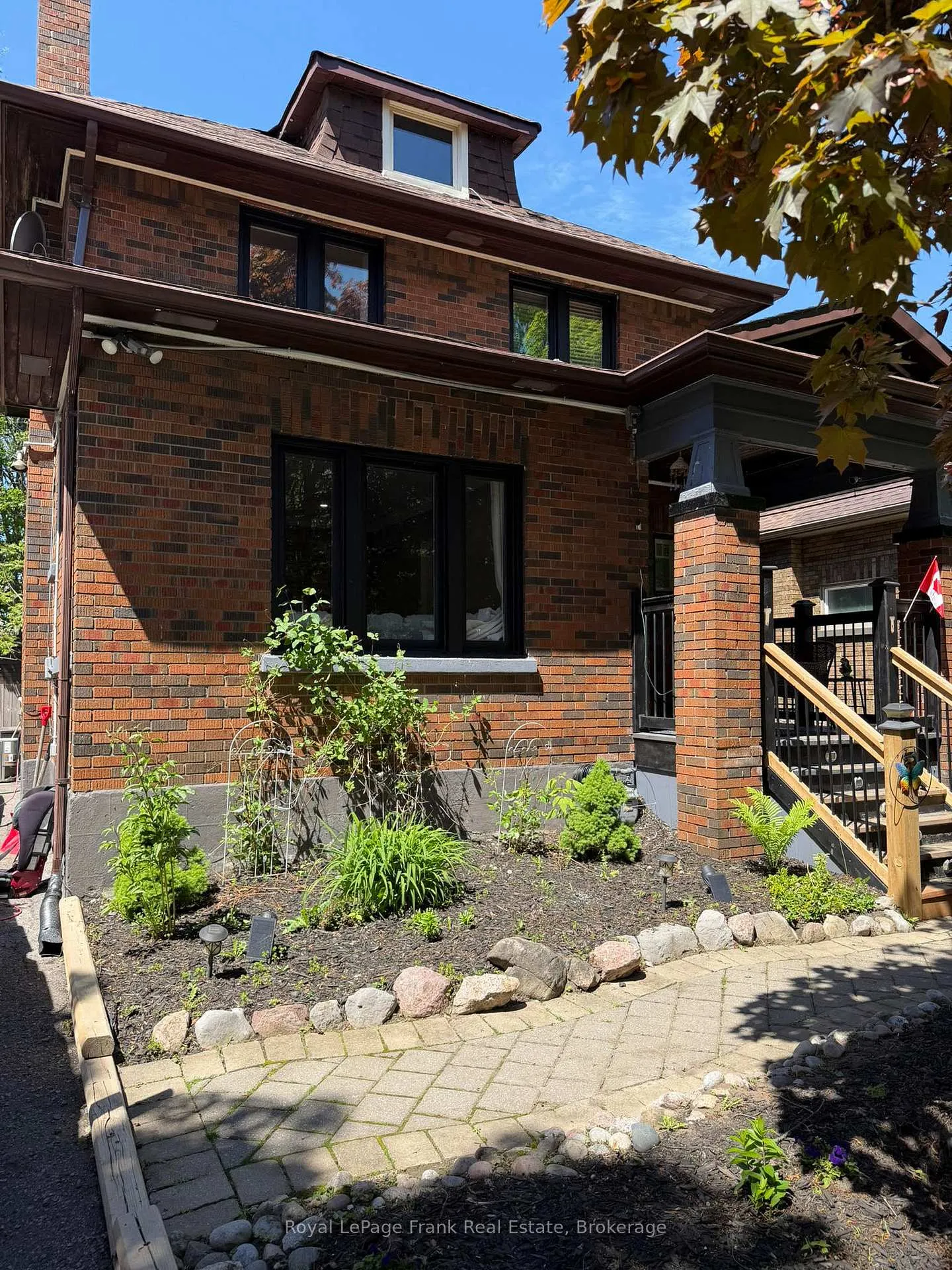 Photo 34 of 94 Roxborough Avenue, Oshawa, O'Neill — HOMEH
