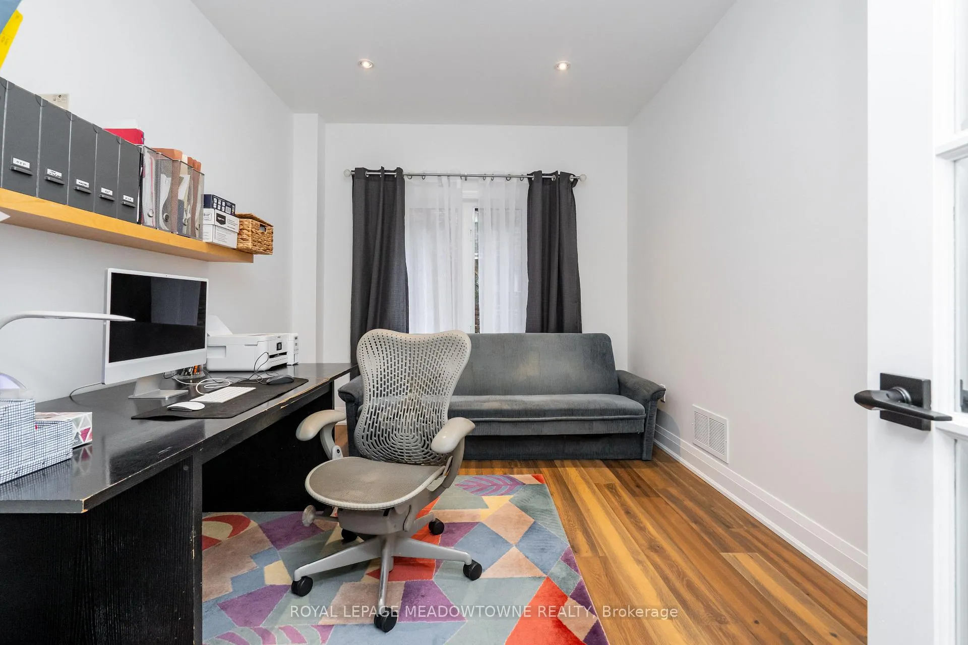 Photo 8 of 26 Emperor Drive, Brampton, Vales of Castlemore — HOMEH