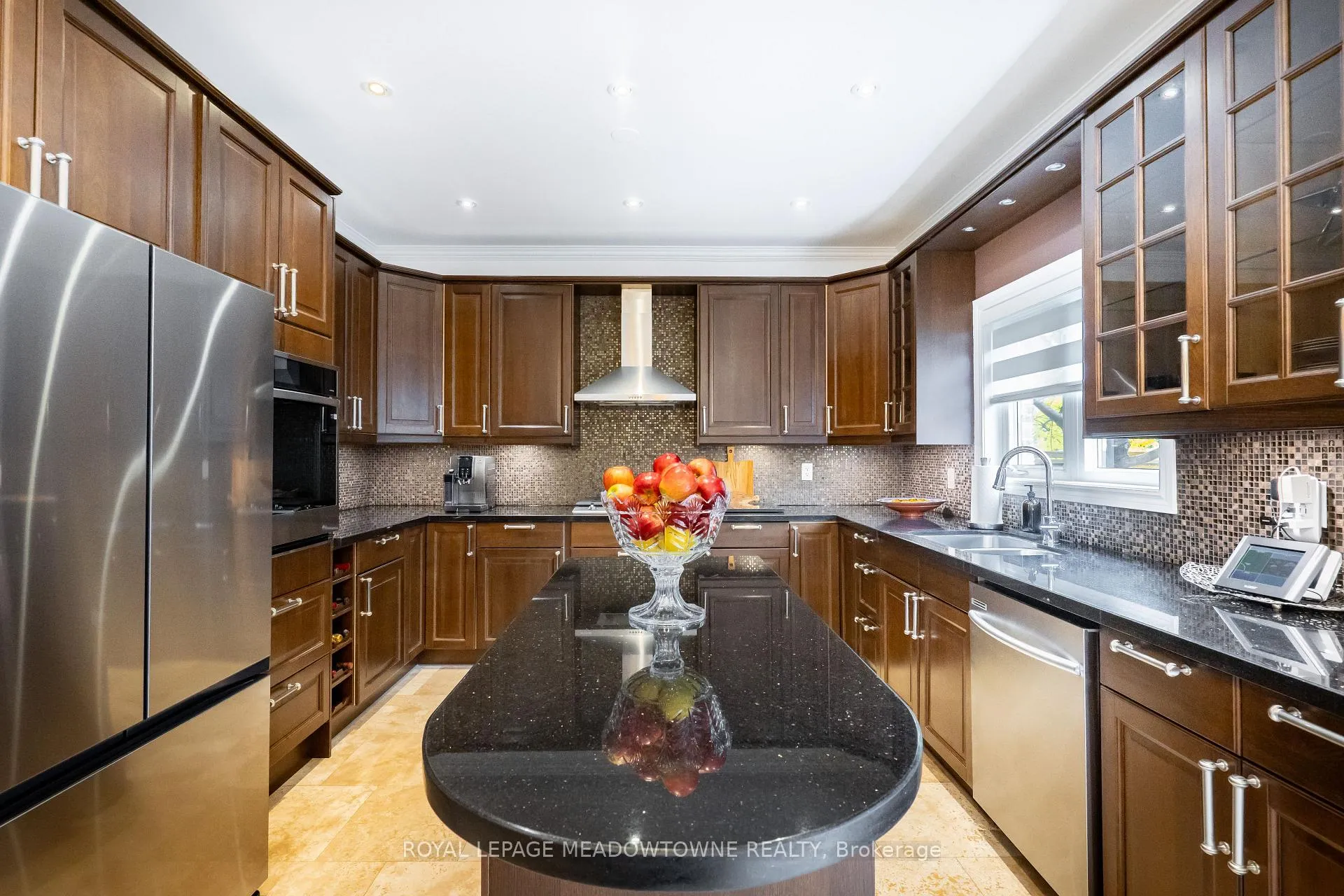 Photo 11 of 26 Emperor Drive, Brampton, Vales of Castlemore — HOMEH