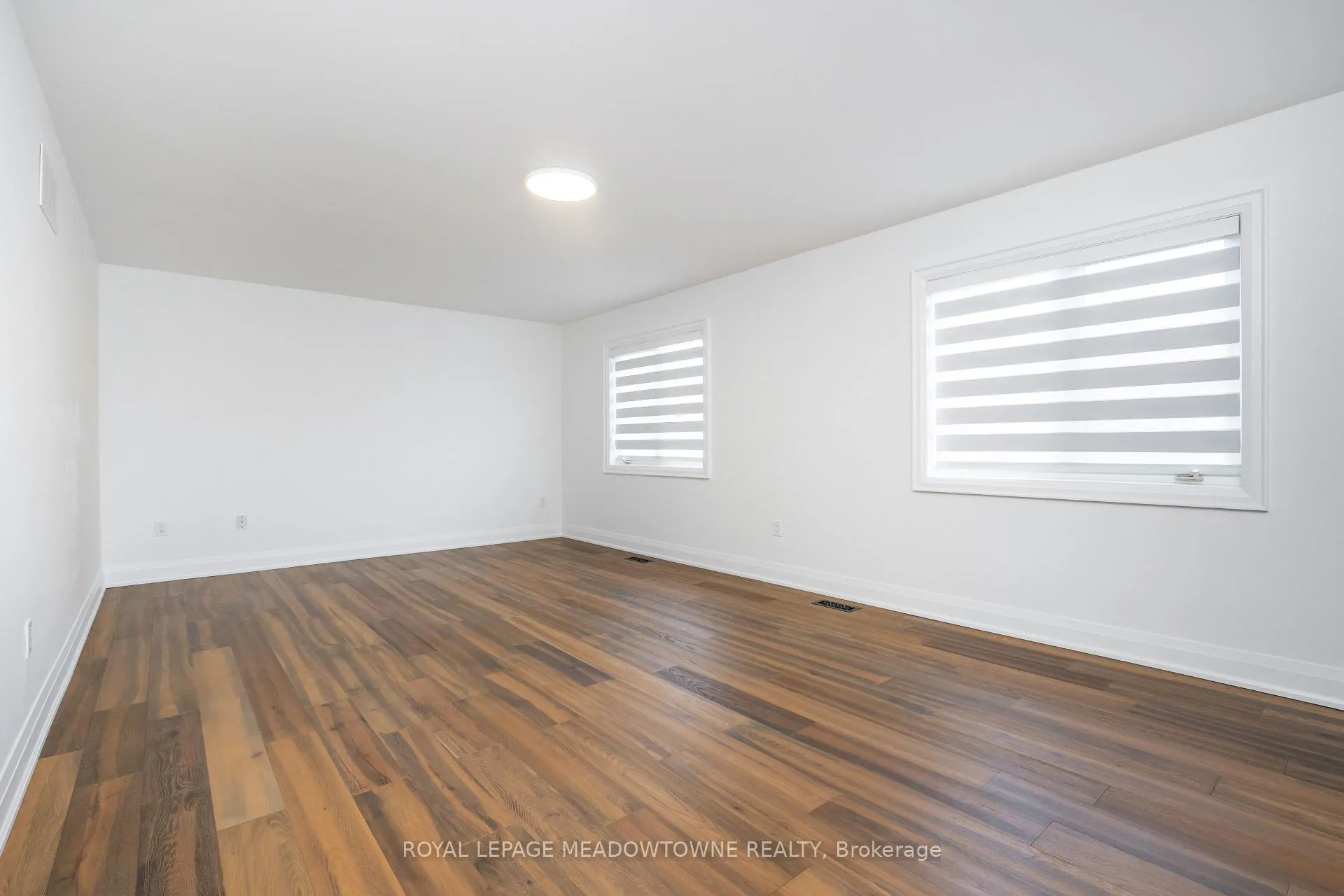 Photo 24 of 26 Emperor Drive, Brampton, Vales of Castlemore — HOMEH