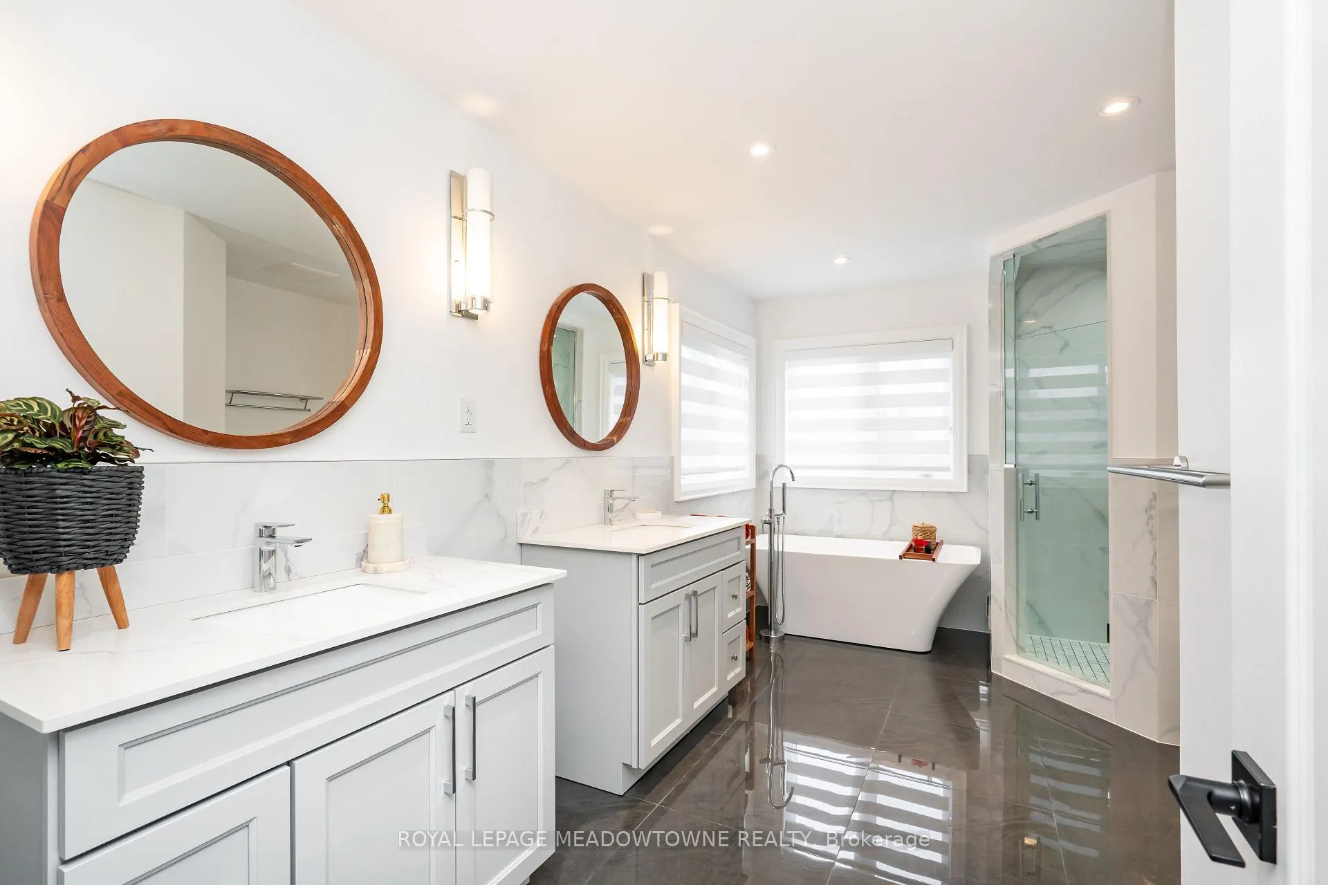 Photo 25 of 26 Emperor Drive, Brampton, Vales of Castlemore — HOMEH