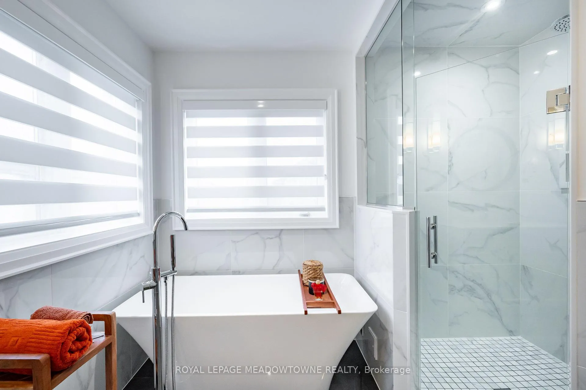 Photo 27 of 26 Emperor Drive, Brampton, Vales of Castlemore — HOMEH