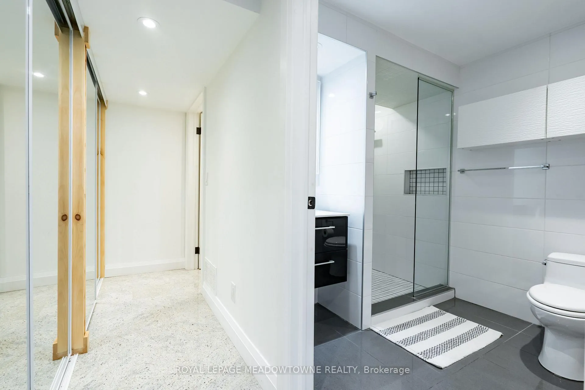Photo 30 of 26 Emperor Drive, Brampton, Vales of Castlemore — HOMEH
