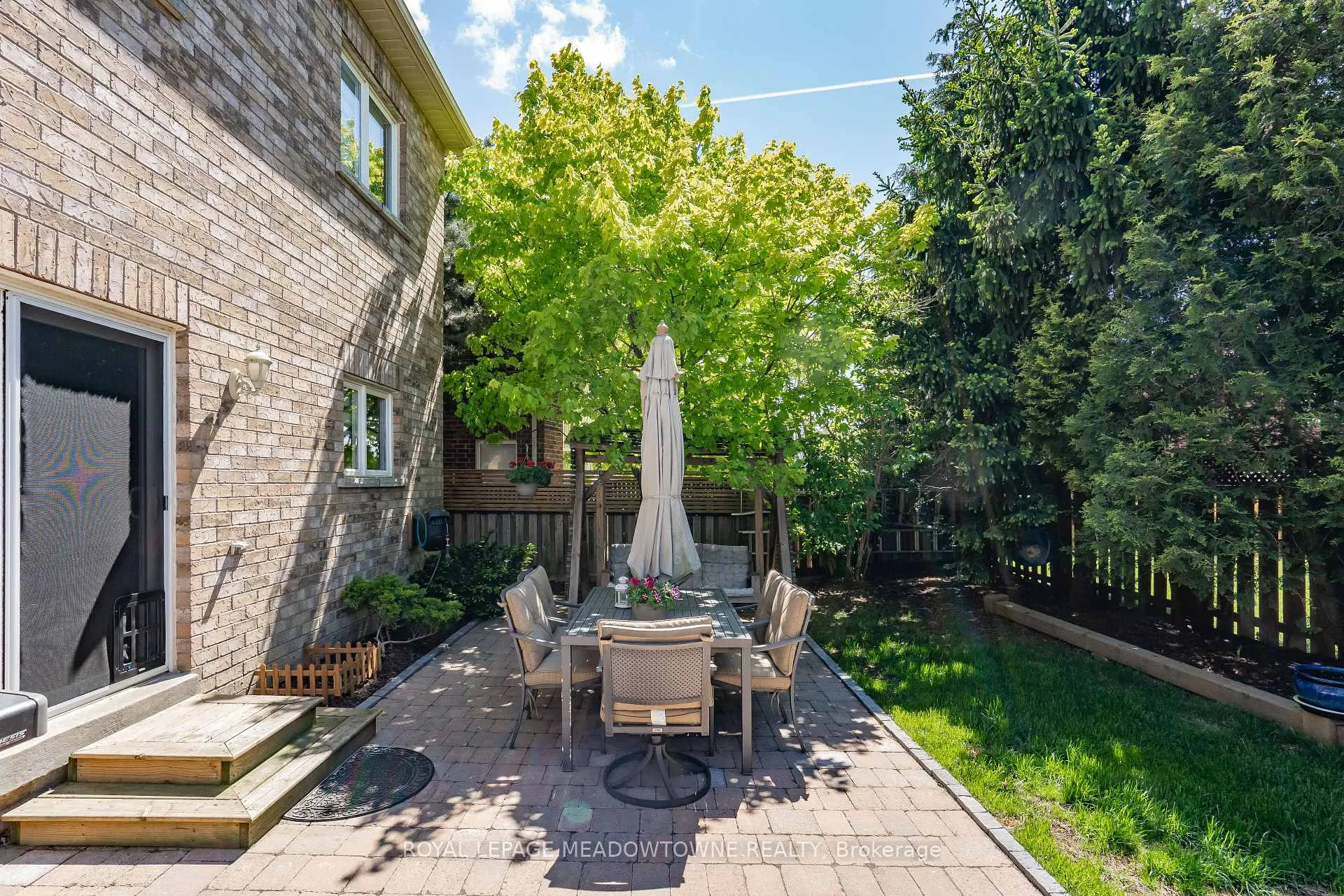 Photo 44 of 26 Emperor Drive, Brampton, Vales of Castlemore — HOMEH
