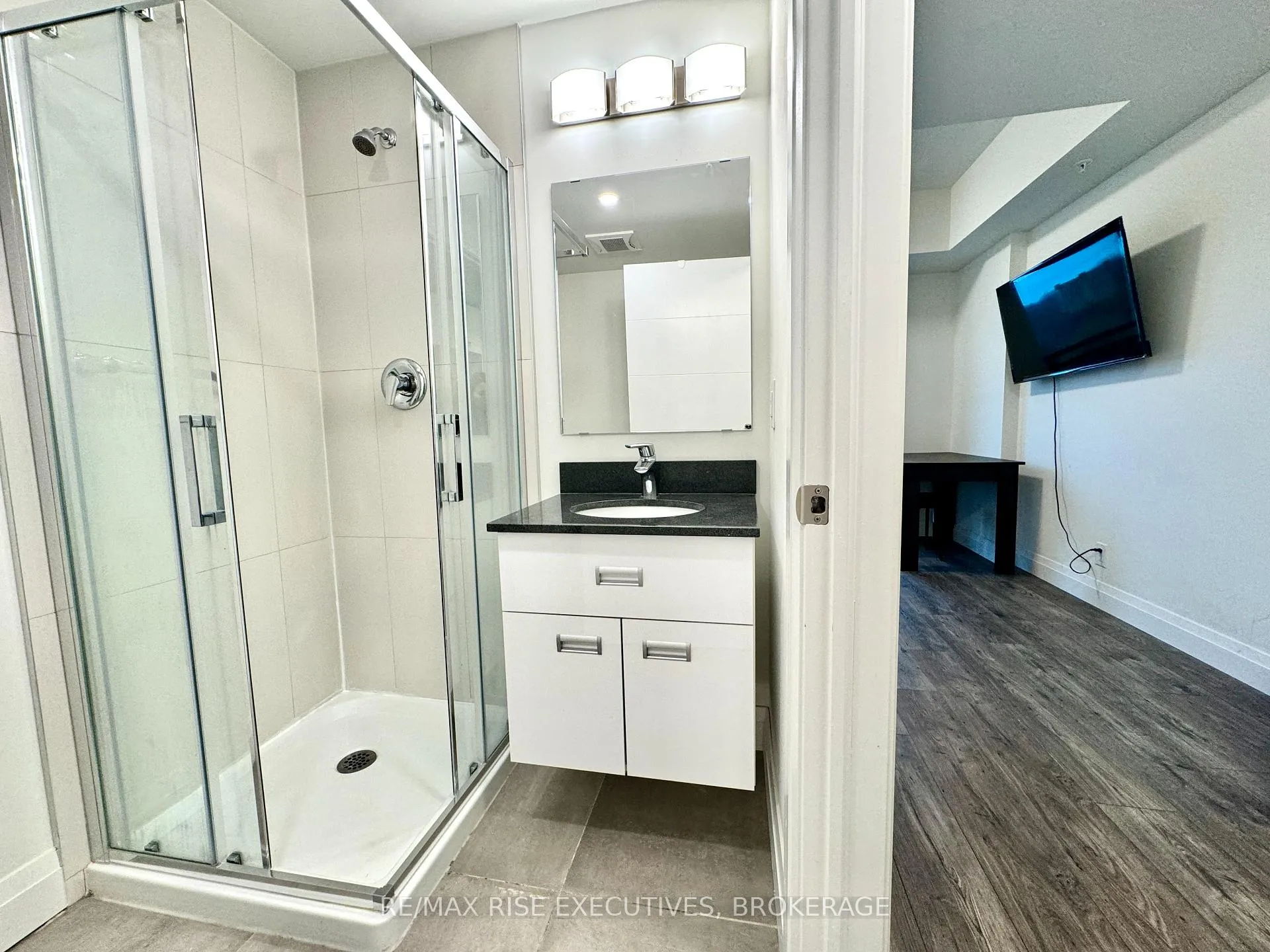 Photo 9 of Unit 711, 652 Princess Street, Kingston, Central City East — HOMEH