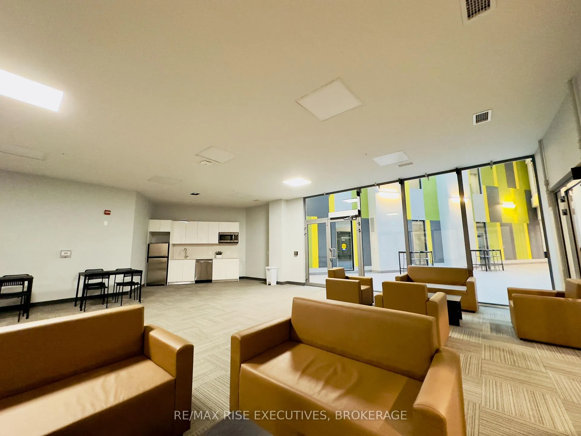 Photo 18 of Unit 711, 652 Princess Street, Kingston, Central City East — HOMEH