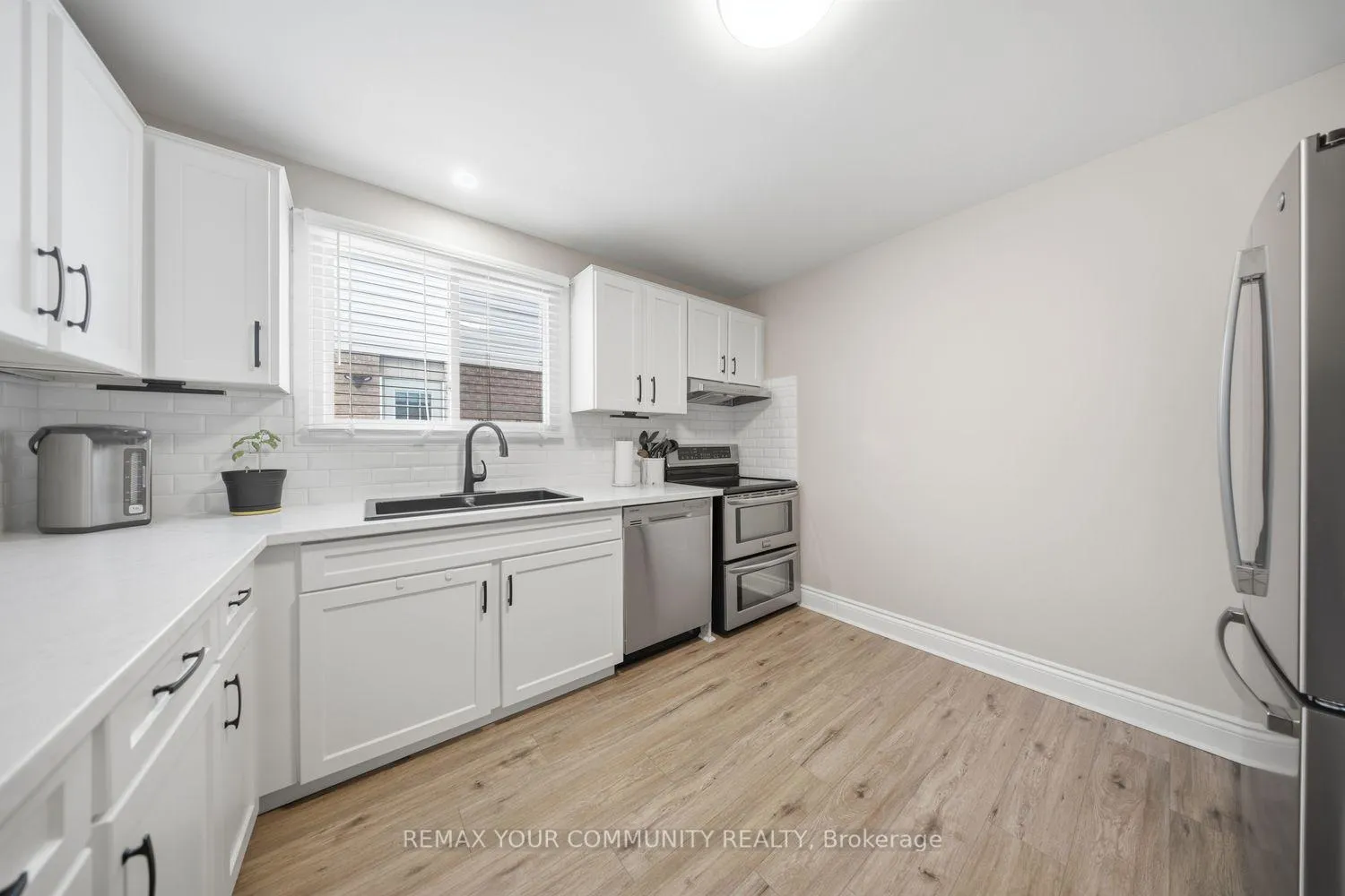 Photo 20 of 857 Copperfield Drive, Oshawa, Eastdale — HOMEH