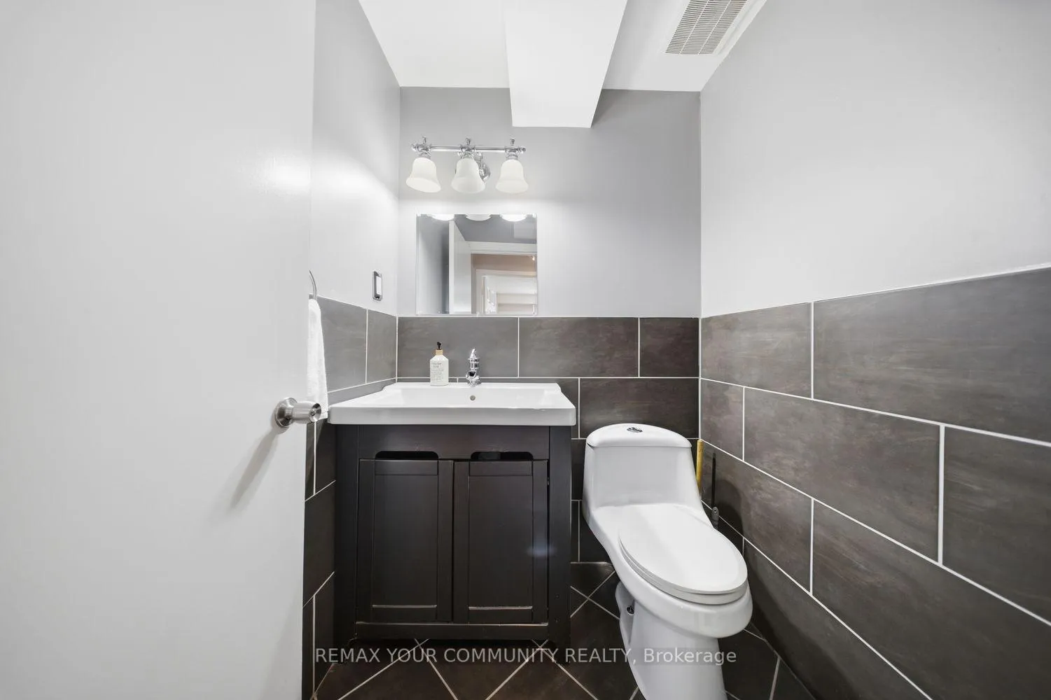 Photo 41 of 857 Copperfield Drive, Oshawa, Eastdale — HOMEH