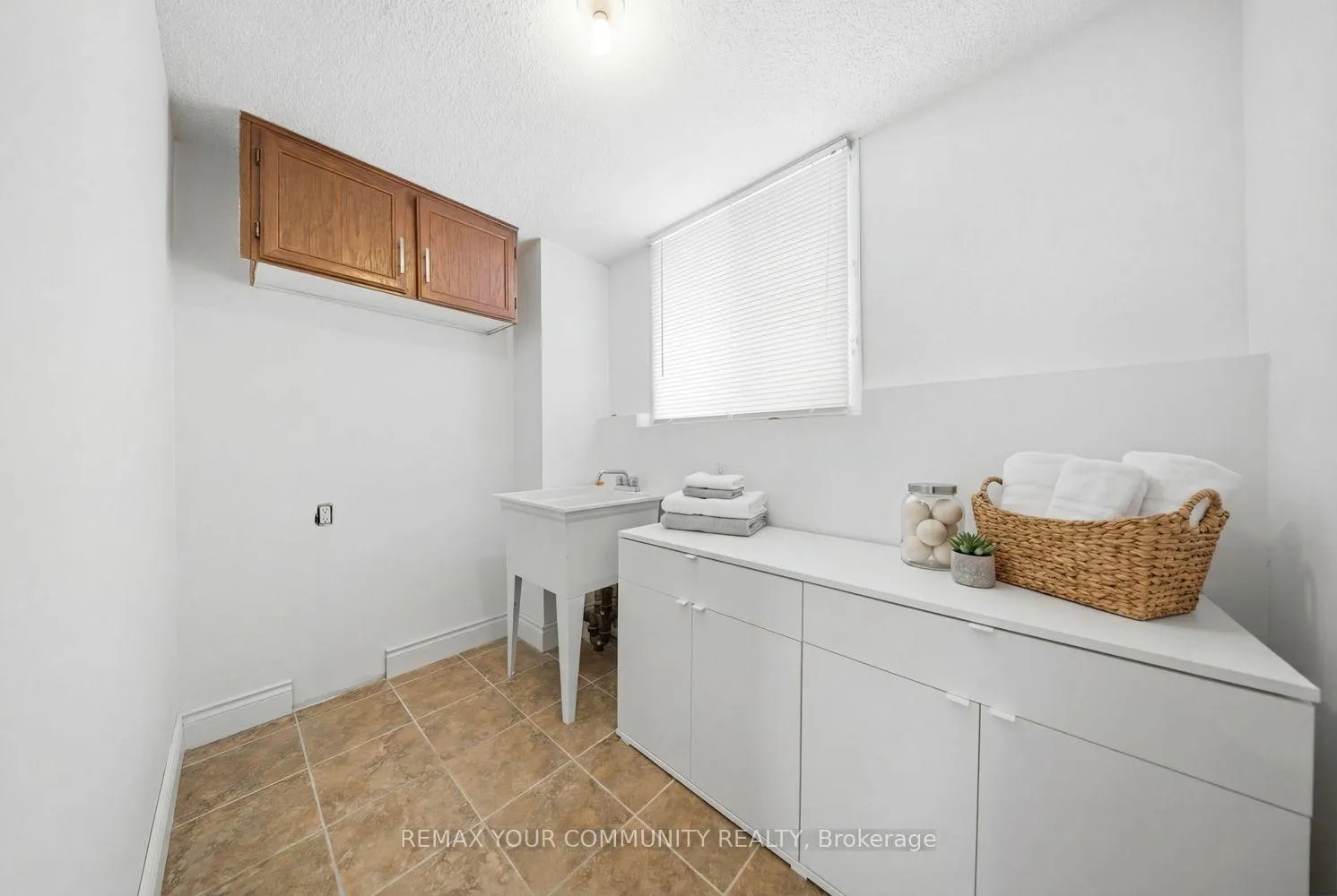 Photo 42 of 857 Copperfield Drive, Oshawa, Eastdale — HOMEH