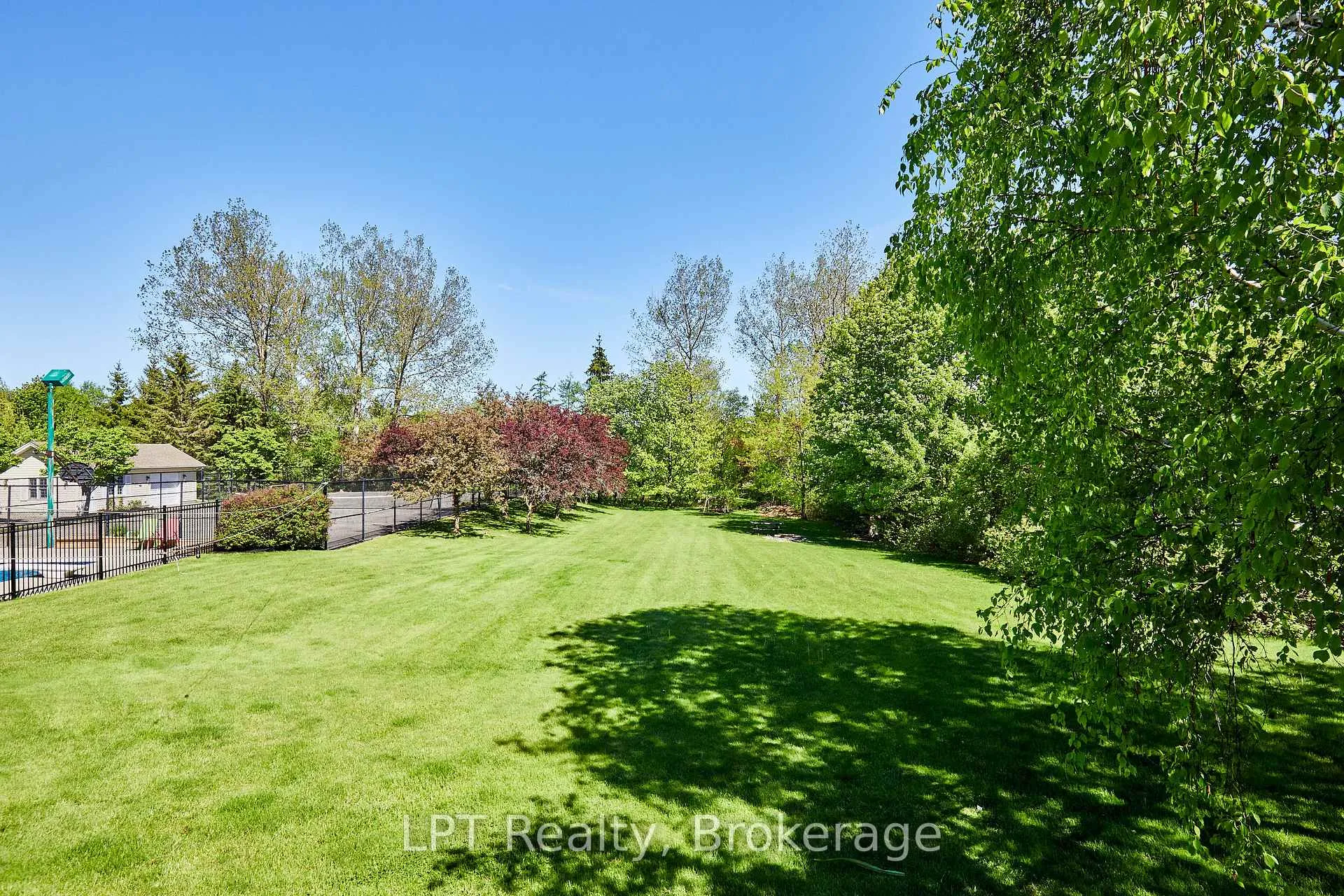 Photo 7 of 16 Cawkers Cove Road, Scugog, Port Perry — HOMEH