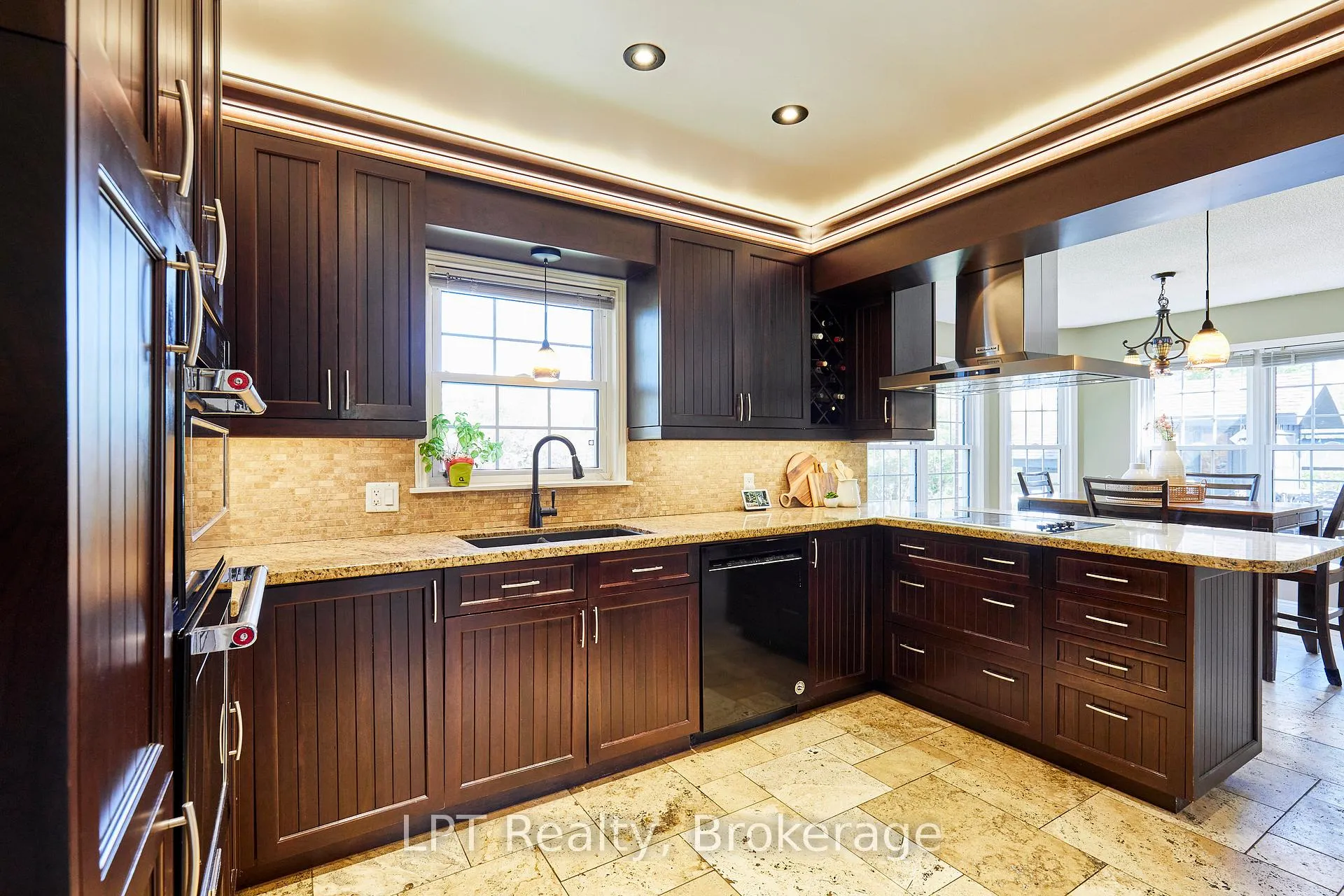 Photo 21 of 16 Cawkers Cove Road, Scugog, Port Perry — HOMEH