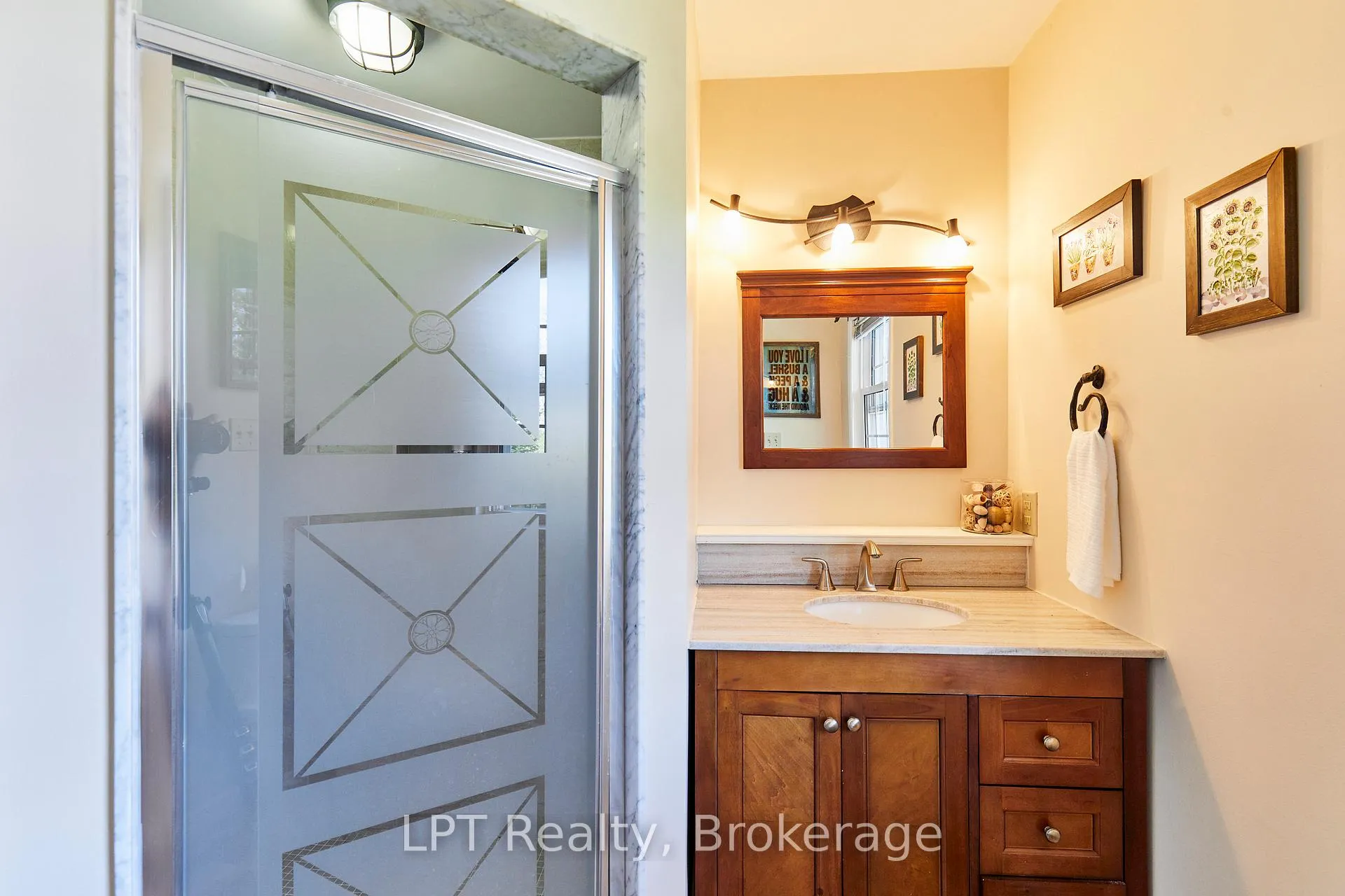 Photo 32 of 16 Cawkers Cove Road, Scugog, Port Perry — HOMEH