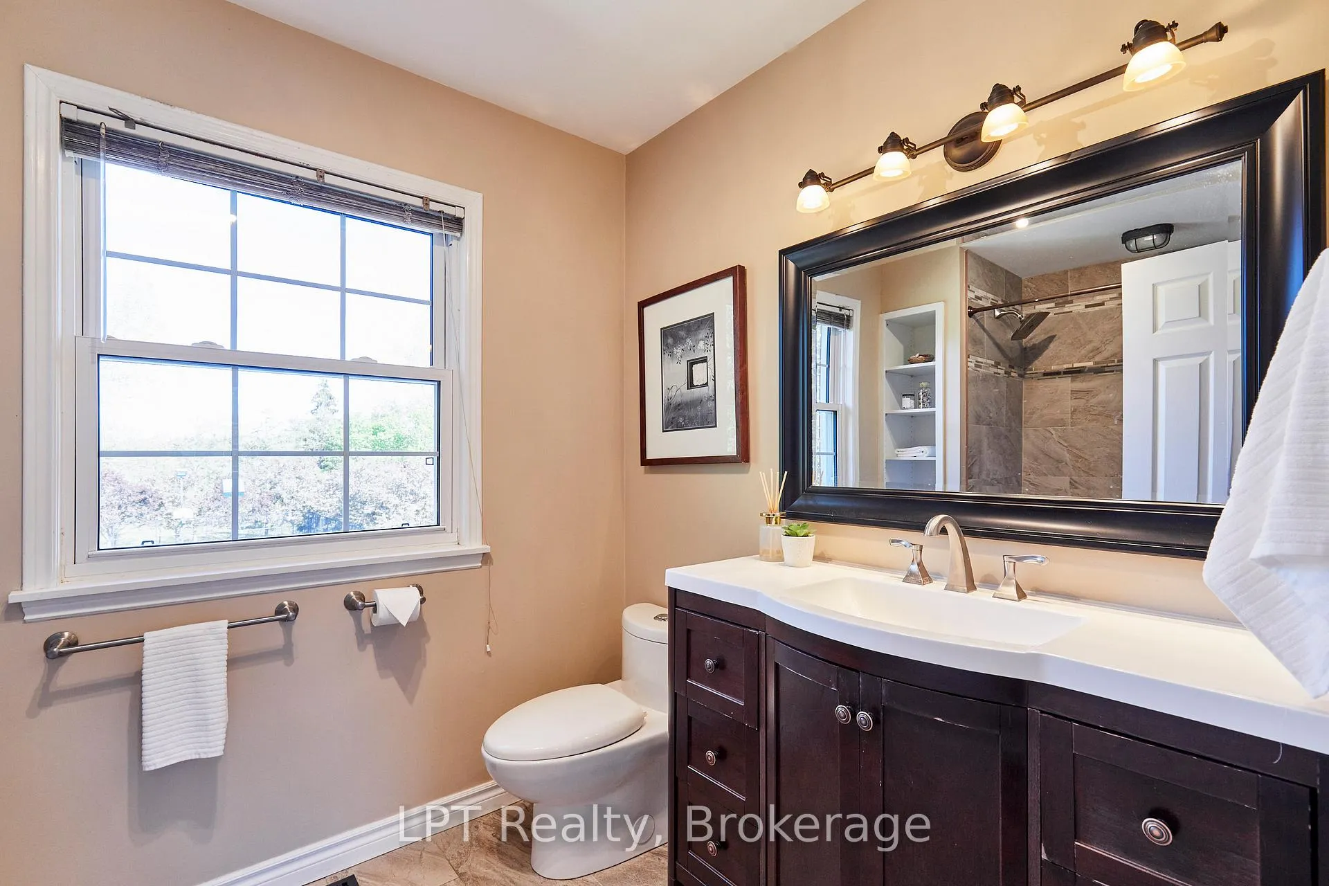 Photo 34 of 16 Cawkers Cove Road, Scugog, Port Perry — HOMEH