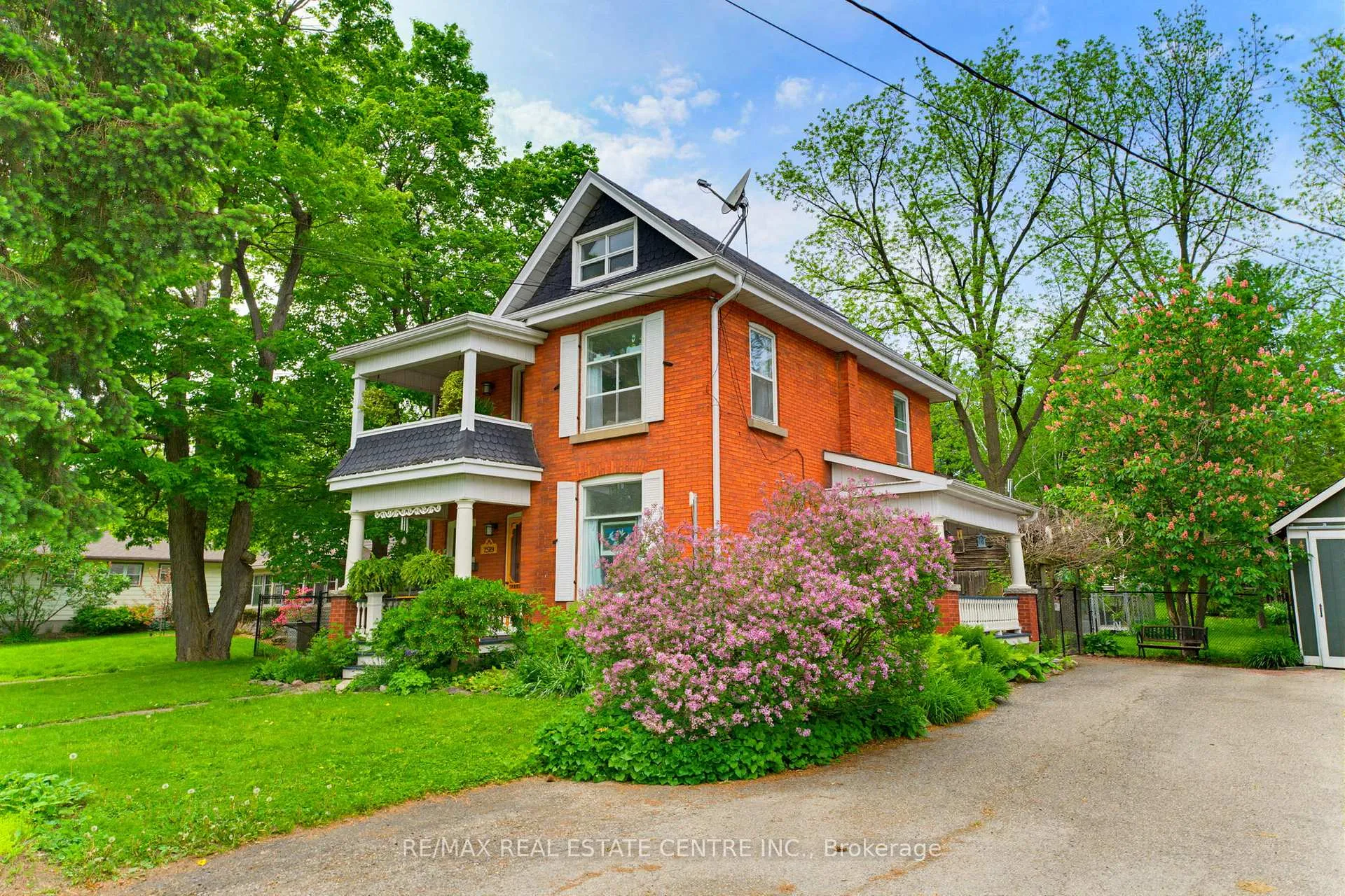 Photo 3 of 2589 Jerseyville Road W, Hamilton, Jerseyville — HOMEH