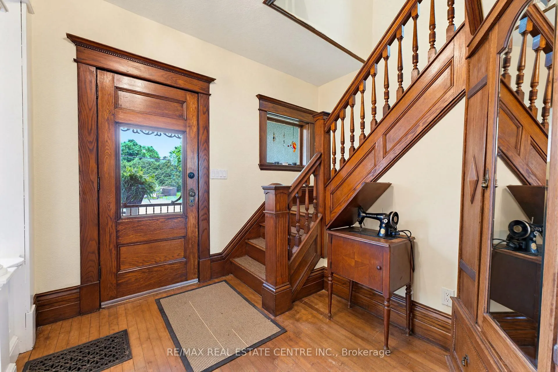 Photo 7 of 2589 Jerseyville Road W, Hamilton, Jerseyville — HOMEH
