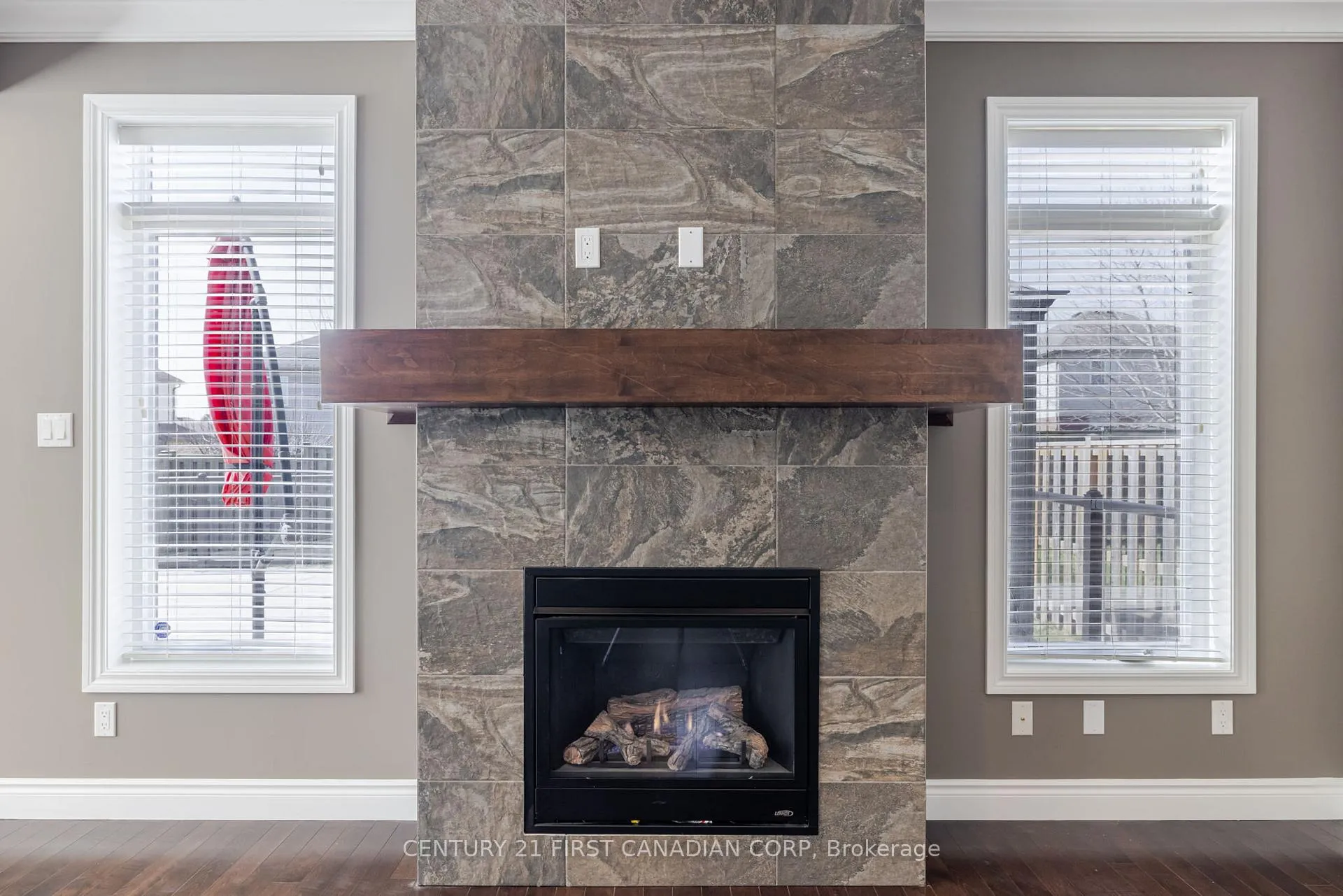 Photo 8 of 1690 Beaverbrook Avenue, London, North M — HOMEH