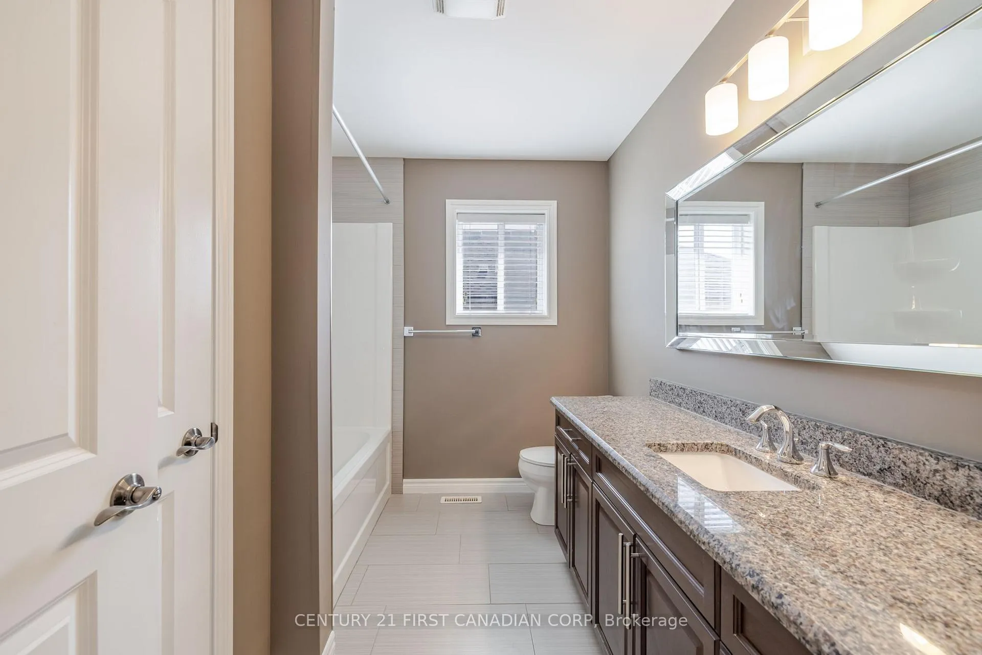 Photo 32 of 1690 Beaverbrook Avenue, London, North M — HOMEH
