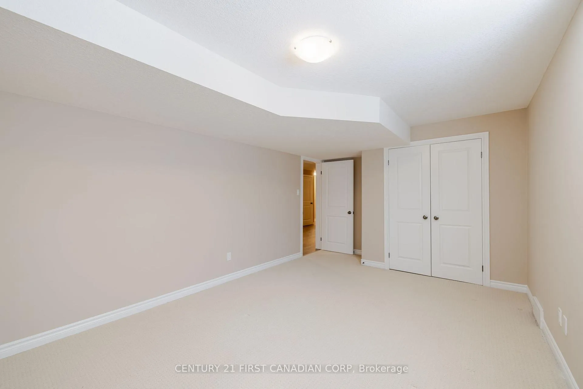 Photo 36 of 1690 Beaverbrook Avenue, London, North M — HOMEH