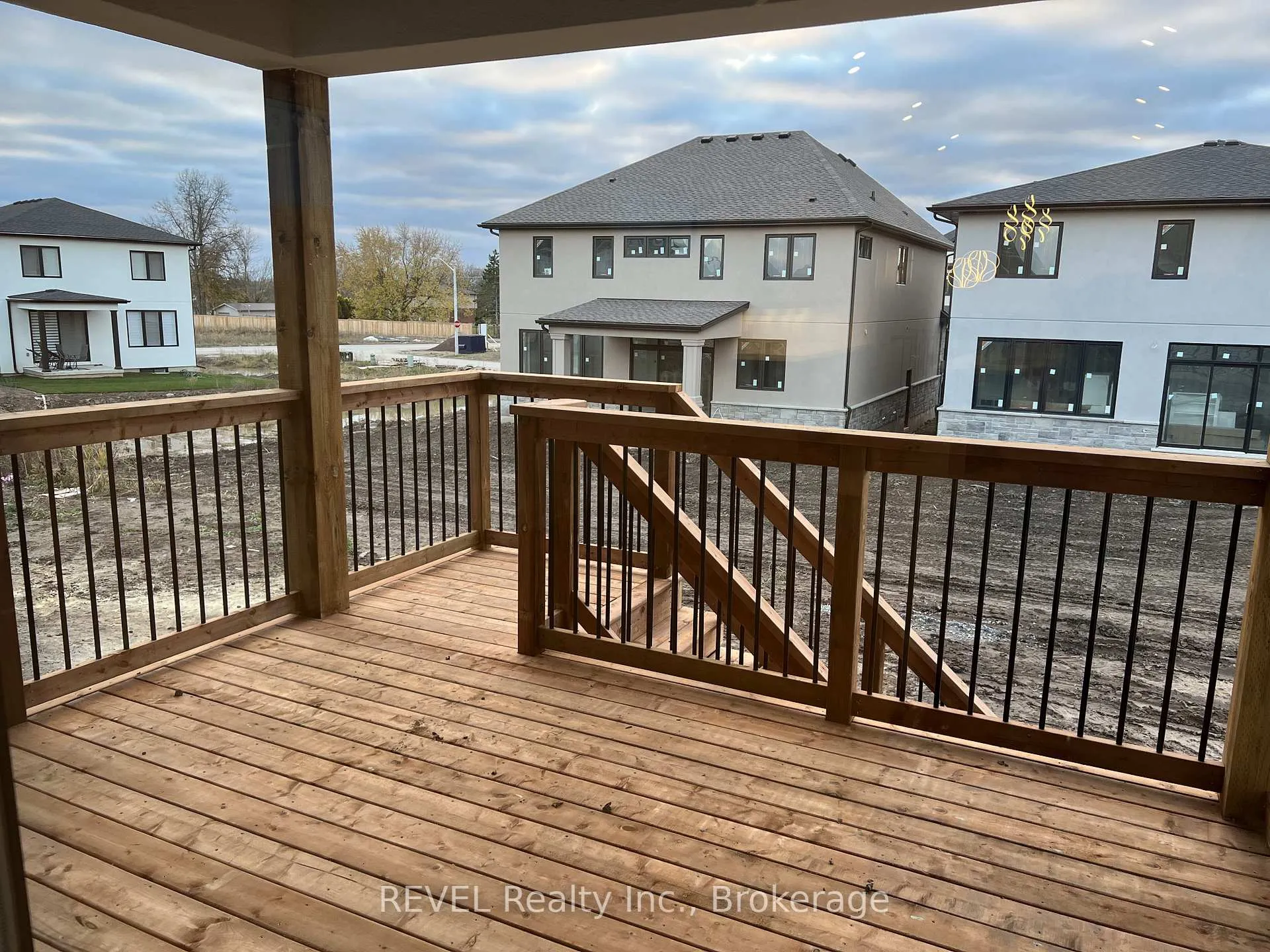 Photo 9 of Unit Upper, 6129 Curlin Crescent, Niagara Falls, Forestview — HOMEH