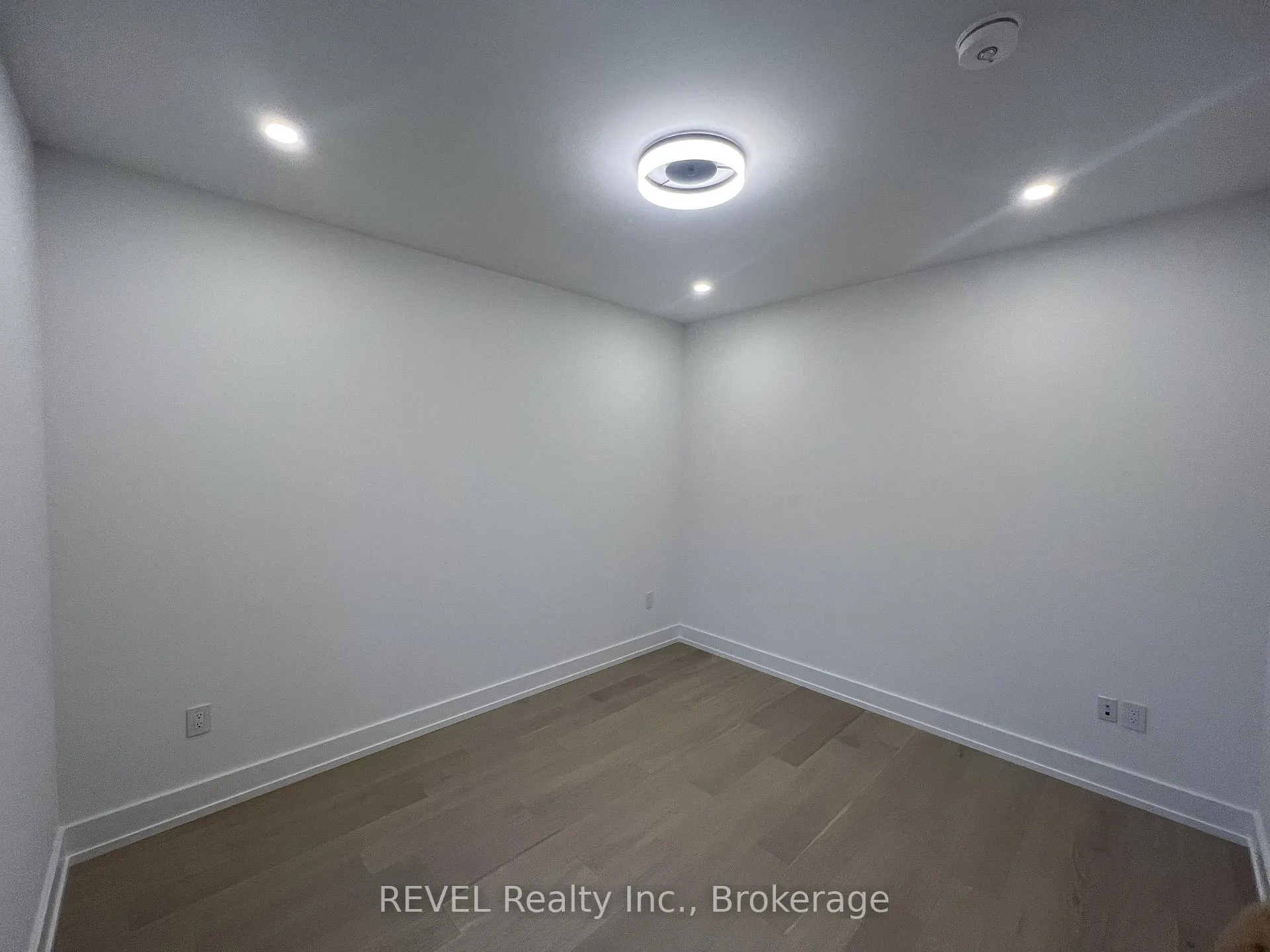 Photo 14 of Unit Upper, 6129 Curlin Crescent, Niagara Falls, Forestview — HOMEH