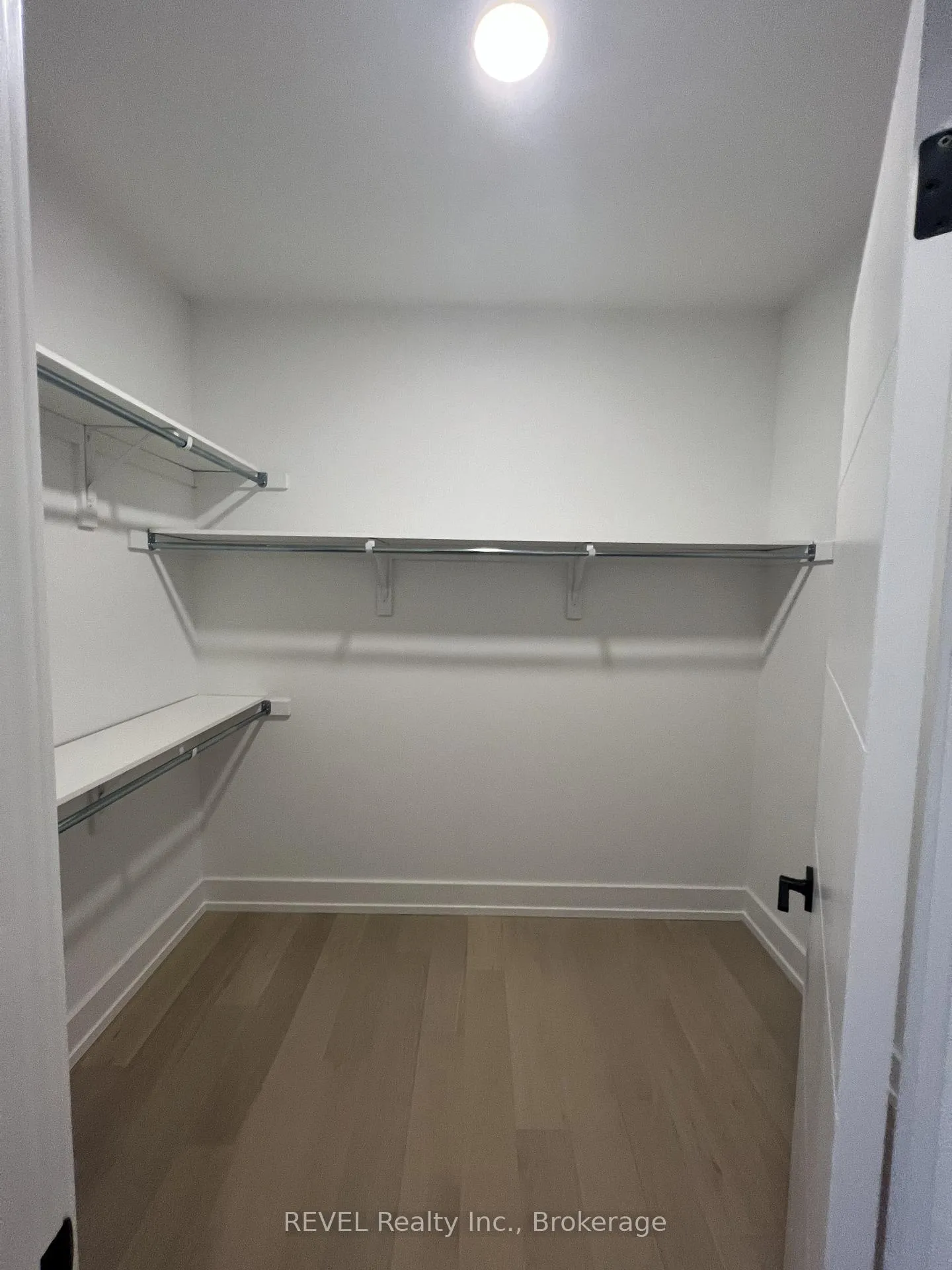 Photo 26 of Unit Upper, 6129 Curlin Crescent, Niagara Falls, Forestview — HOMEH