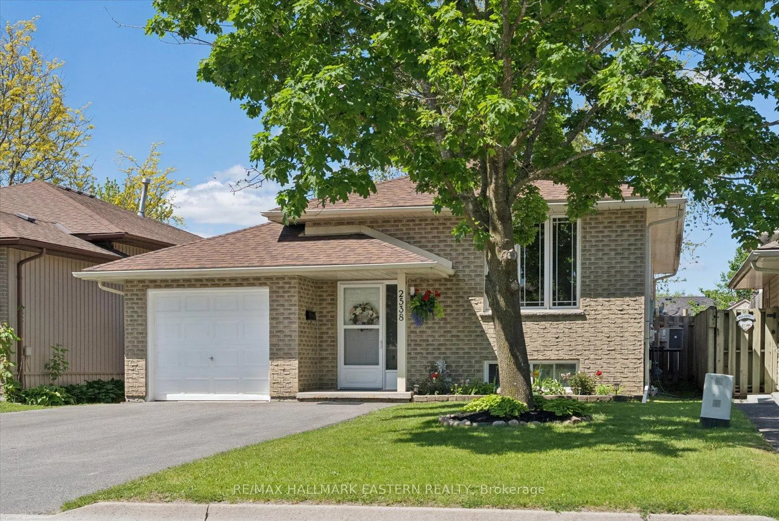 Photo 1 of 2538 Foxmeadow Road, Peterborough, Ashburnham Ward 4 — HOMEH