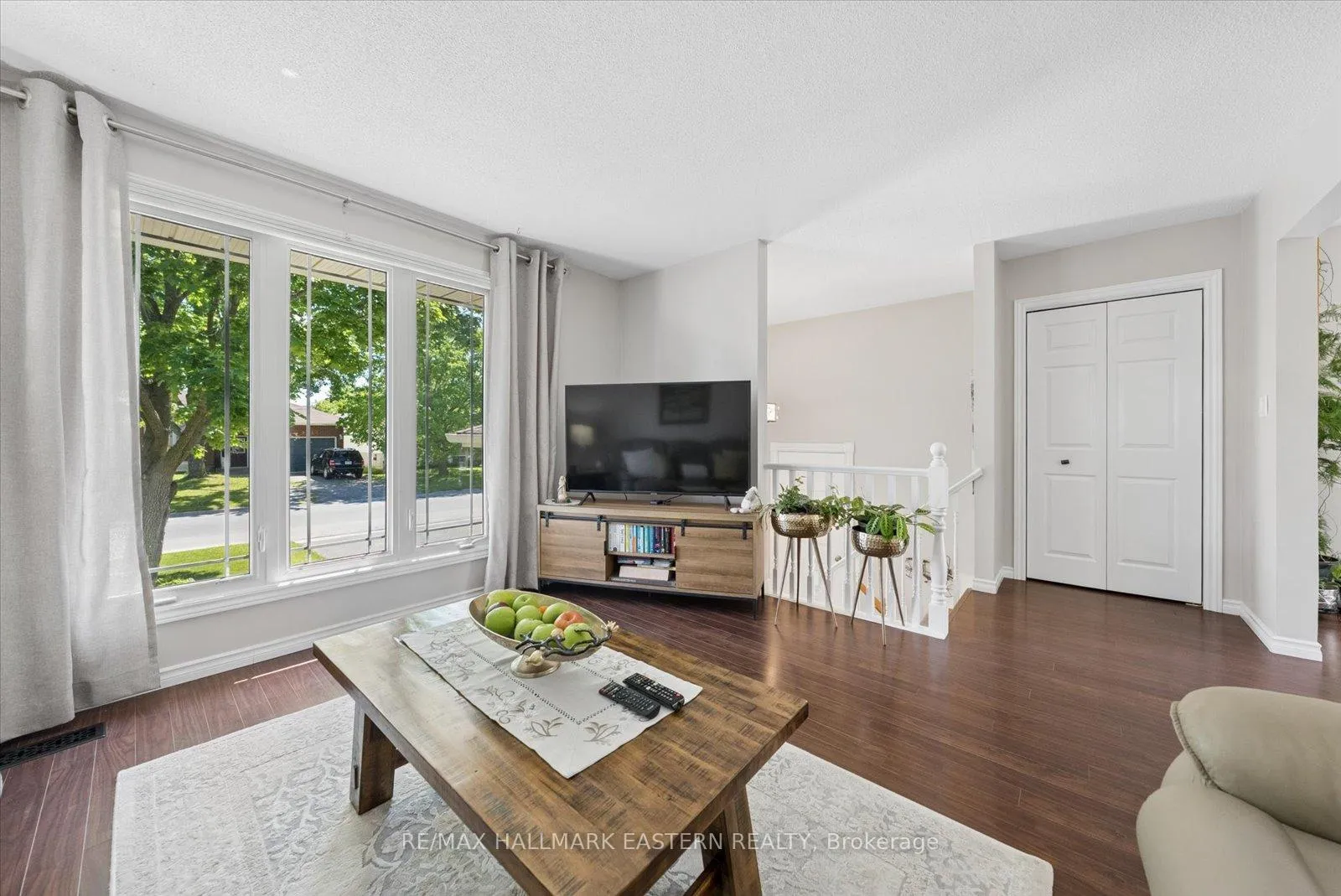 Photo 6 of 2538 Foxmeadow Road, Peterborough, Ashburnham Ward 4 — HOMEH