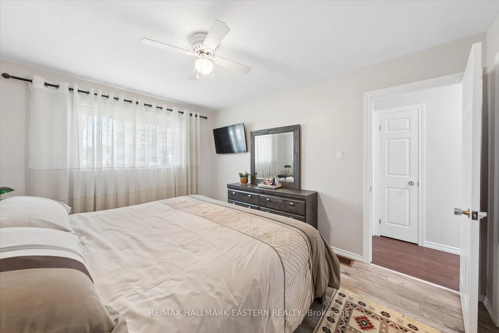 Photo 14 of 2538 Foxmeadow Road, Peterborough, Ashburnham Ward 4 — HOMEH