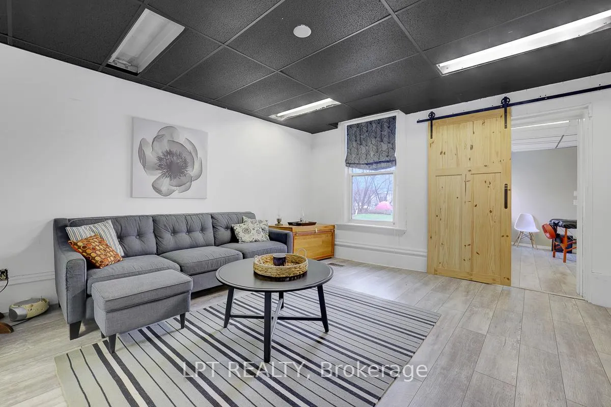 Photo 4 of 8197 Victoria Street, Ottawa, Metcalfe — HOMEH