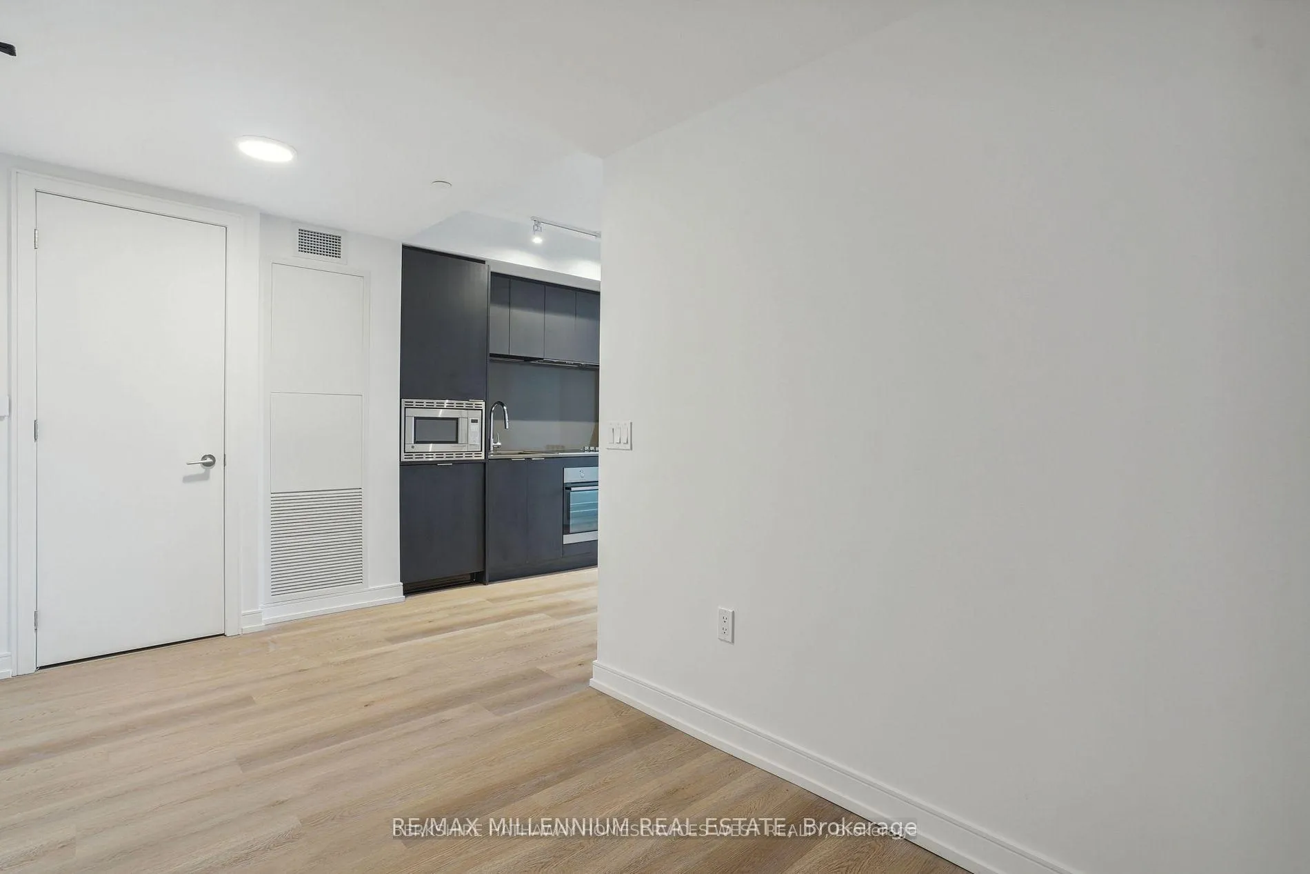 Photo 3 of Unit 329, 1 Jarvis Street, Hamilton, Beasley — HOMEH