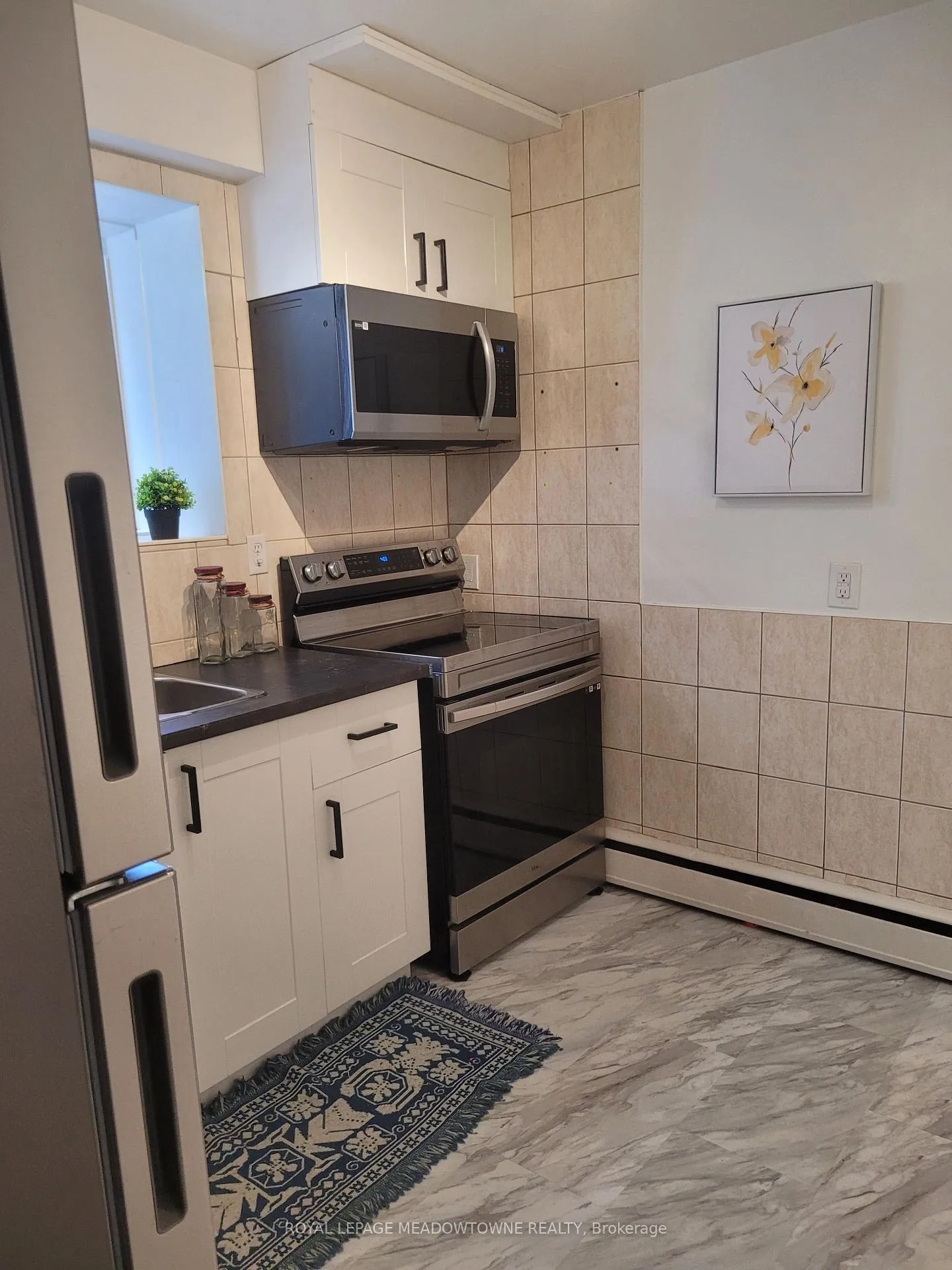 Photo 7 of Unit 2, 981 Mohawk Road E, Hamilton, Huntington — HOMEH