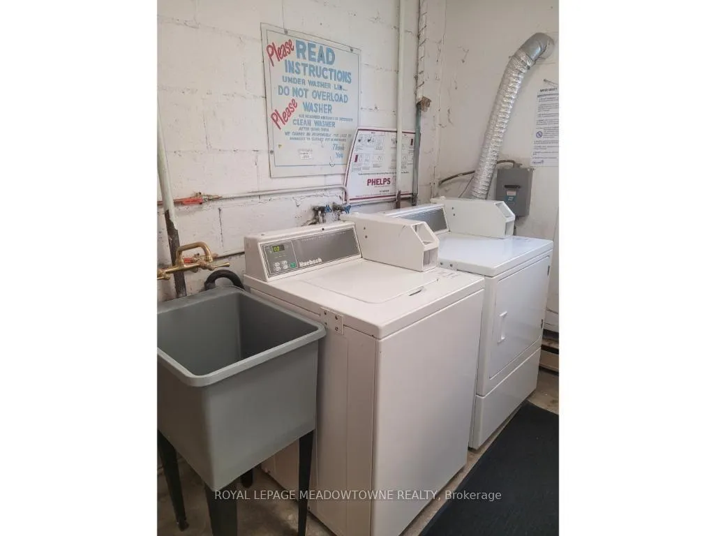 Photo 17 of Unit 2, 981 Mohawk Road E, Hamilton, Huntington — HOMEH