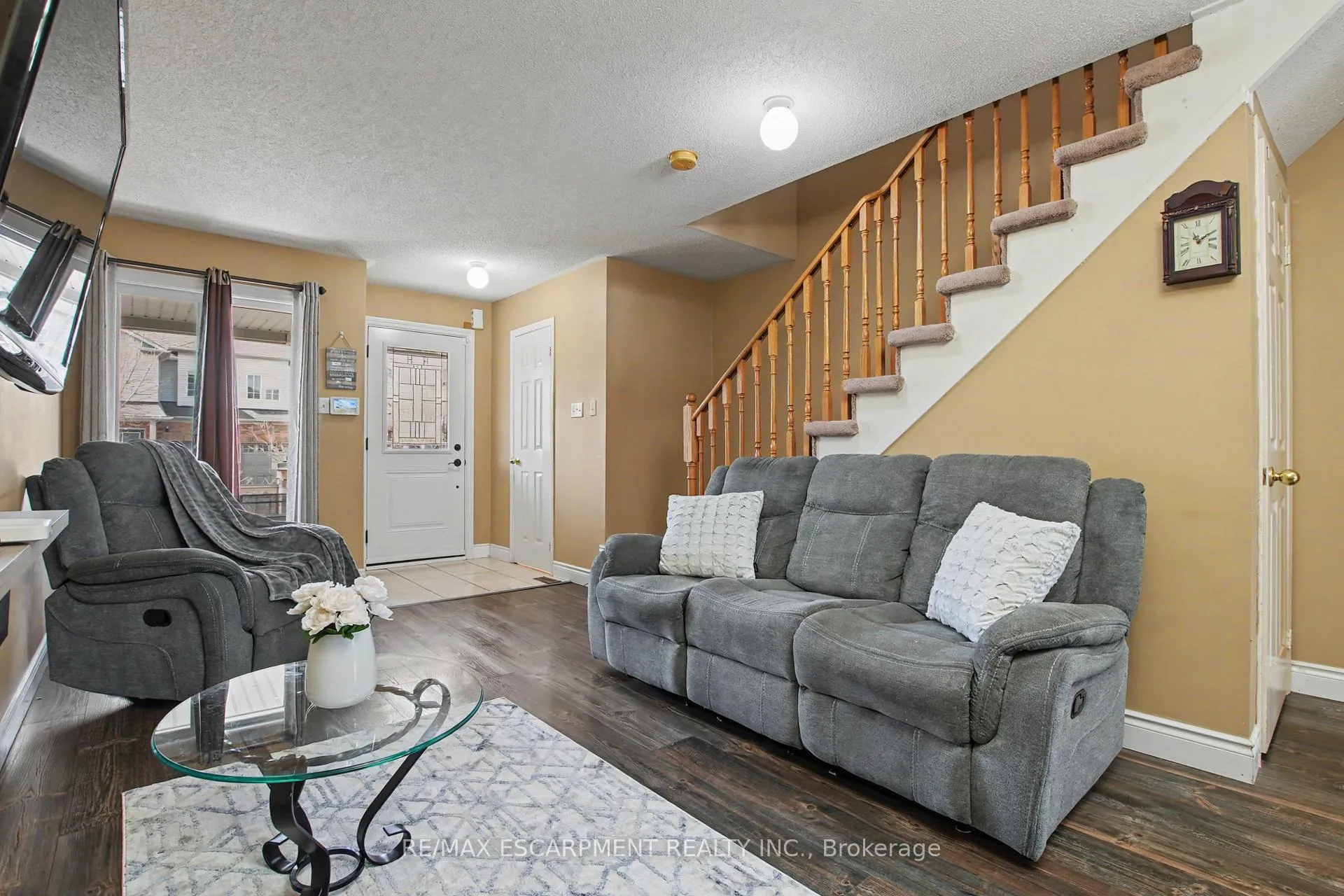 Photo 8 of 236 Fitzgerald Crescent, Milton, Dempsey — HOMEH