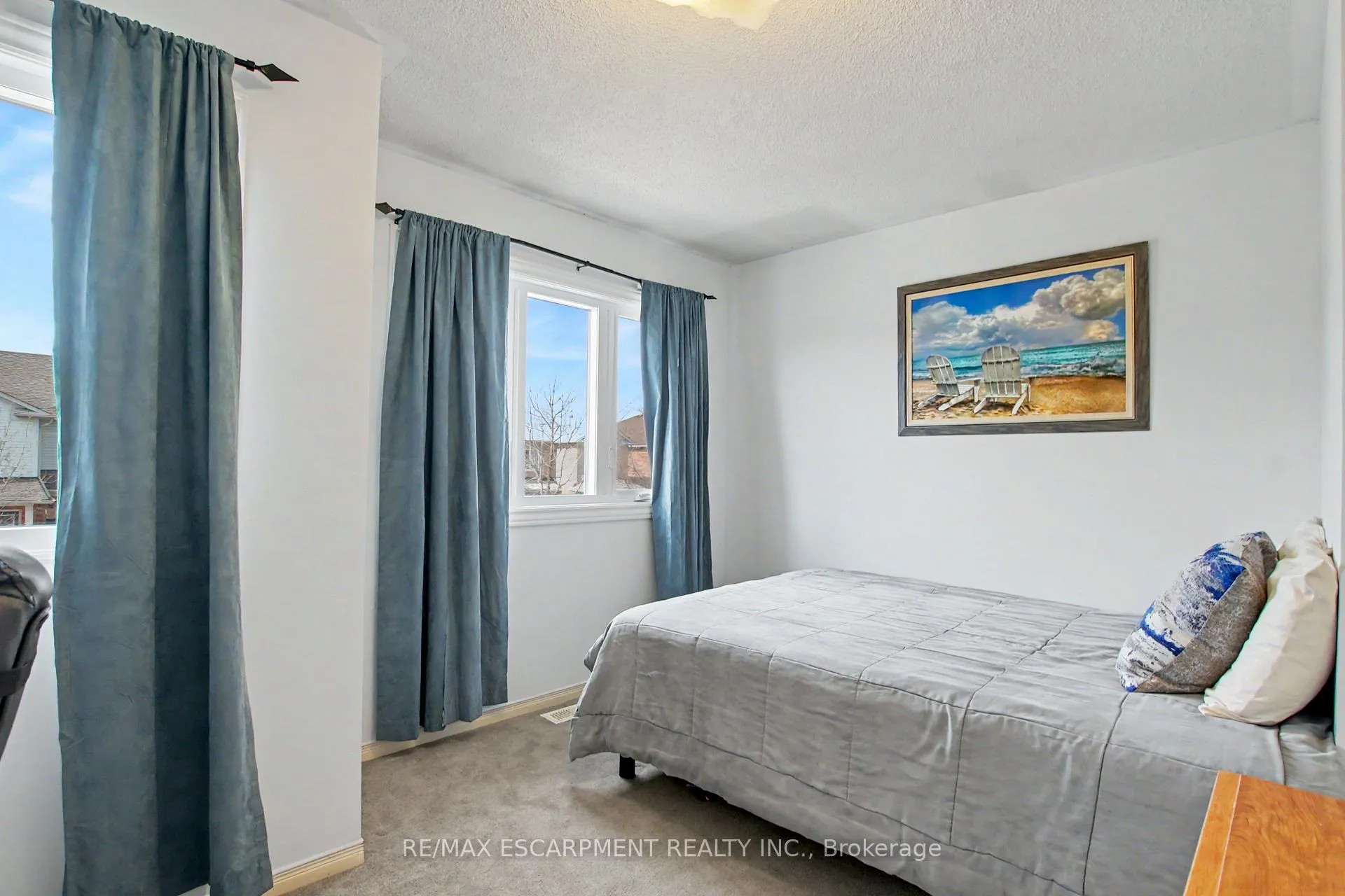Photo 22 of 236 Fitzgerald Crescent, Milton, Dempsey — HOMEH