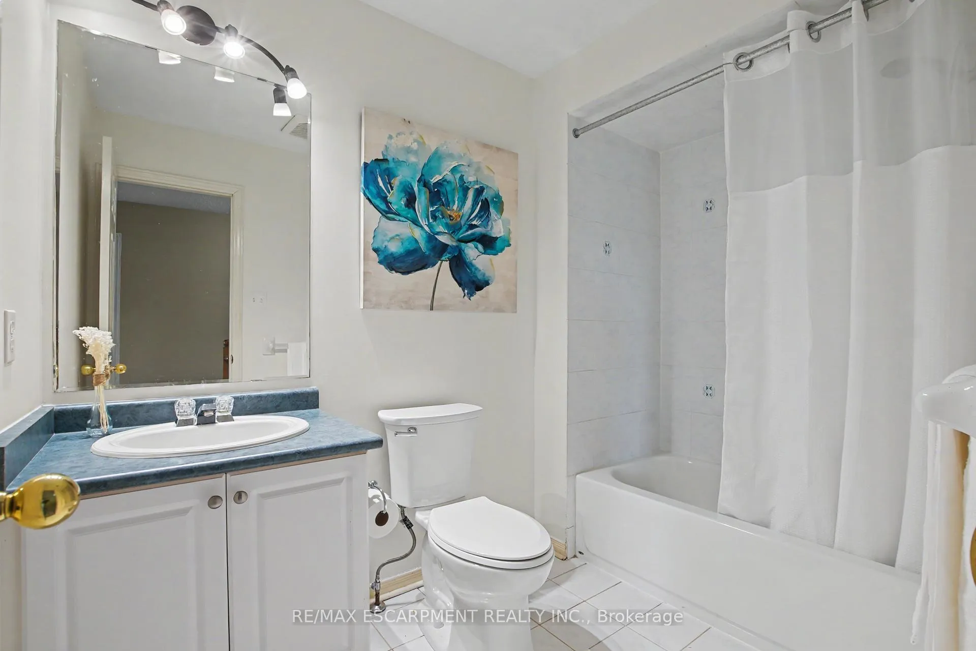Photo 25 of 236 Fitzgerald Crescent, Milton, Dempsey — HOMEH