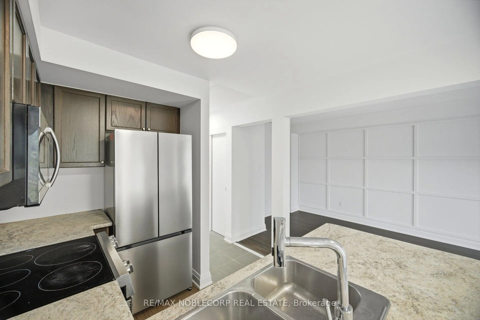 Photo 12 of 20 Peartree Court, Barrie, Allandale Heights — HOMEH