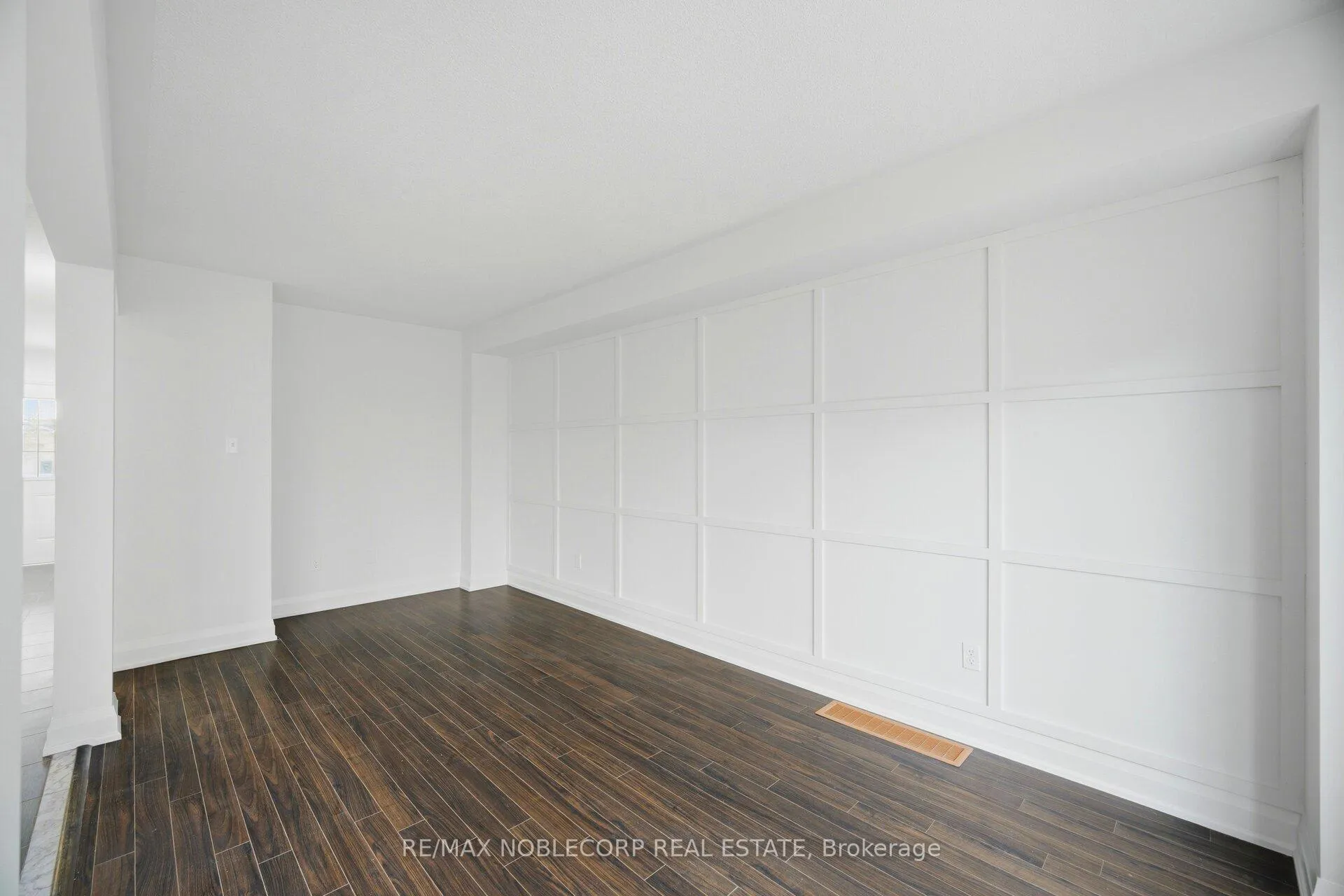 Photo 19 of 20 Peartree Court, Barrie, Allandale Heights — HOMEH
