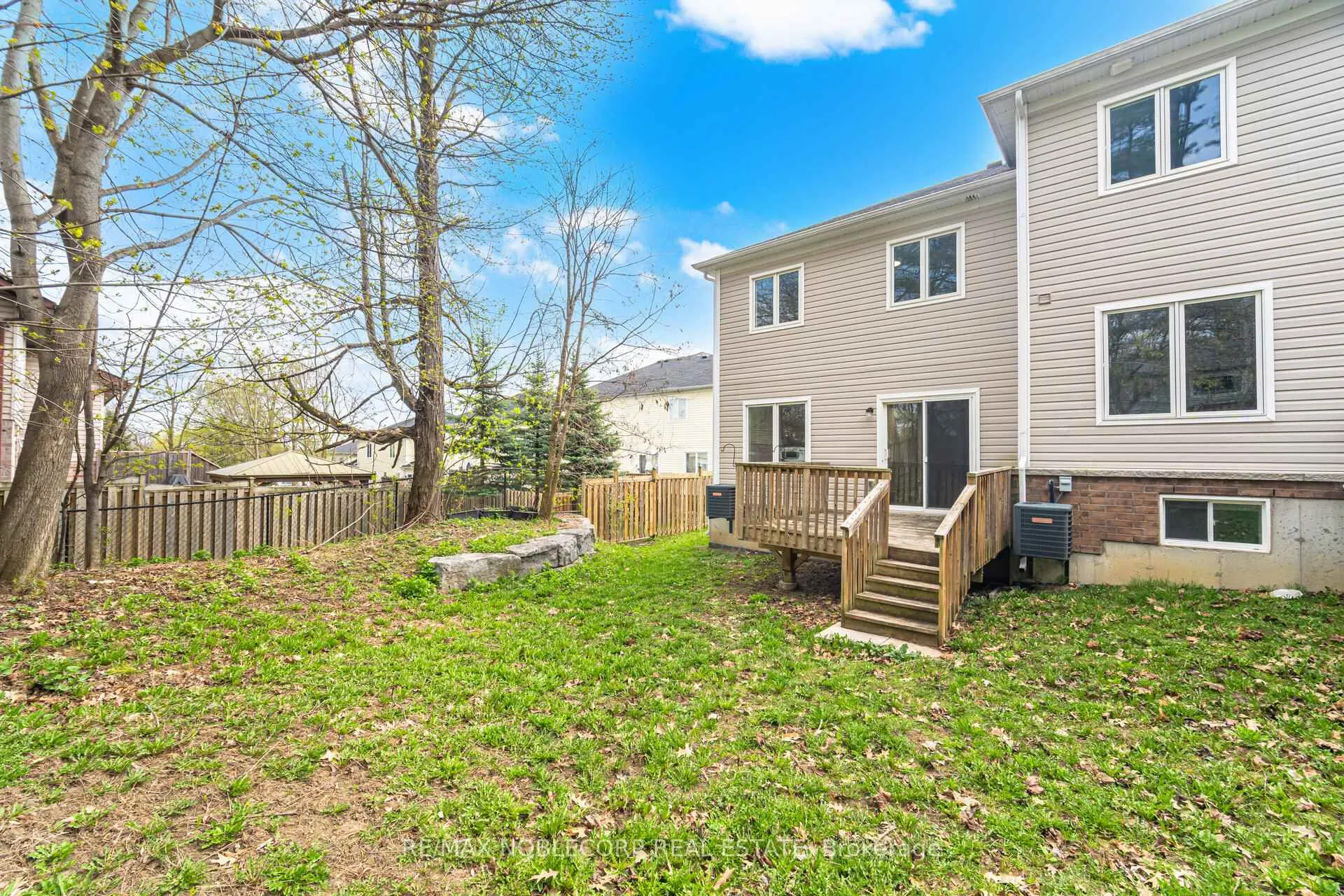 Photo 40 of 20 Peartree Court, Barrie, Allandale Heights — HOMEH
