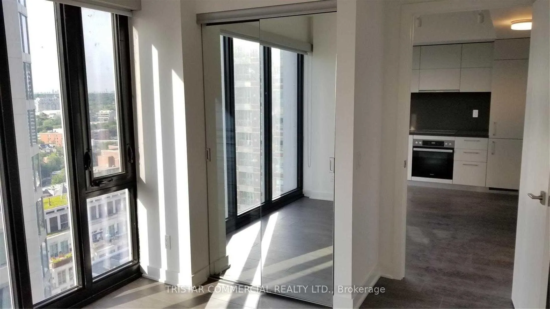 Photo 7 of Unit 2301, 188 Cumberland Street, Toronto, The Annex — HOMEH