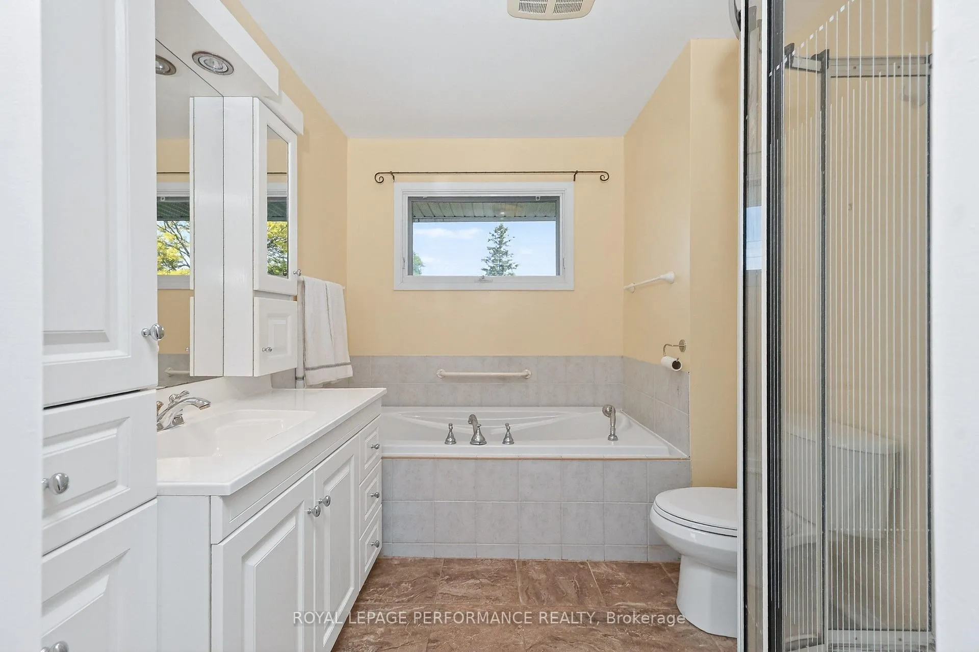 Photo 24 of 1799 Dorset Drive, Ottawa, Playfair Park — HOMEH