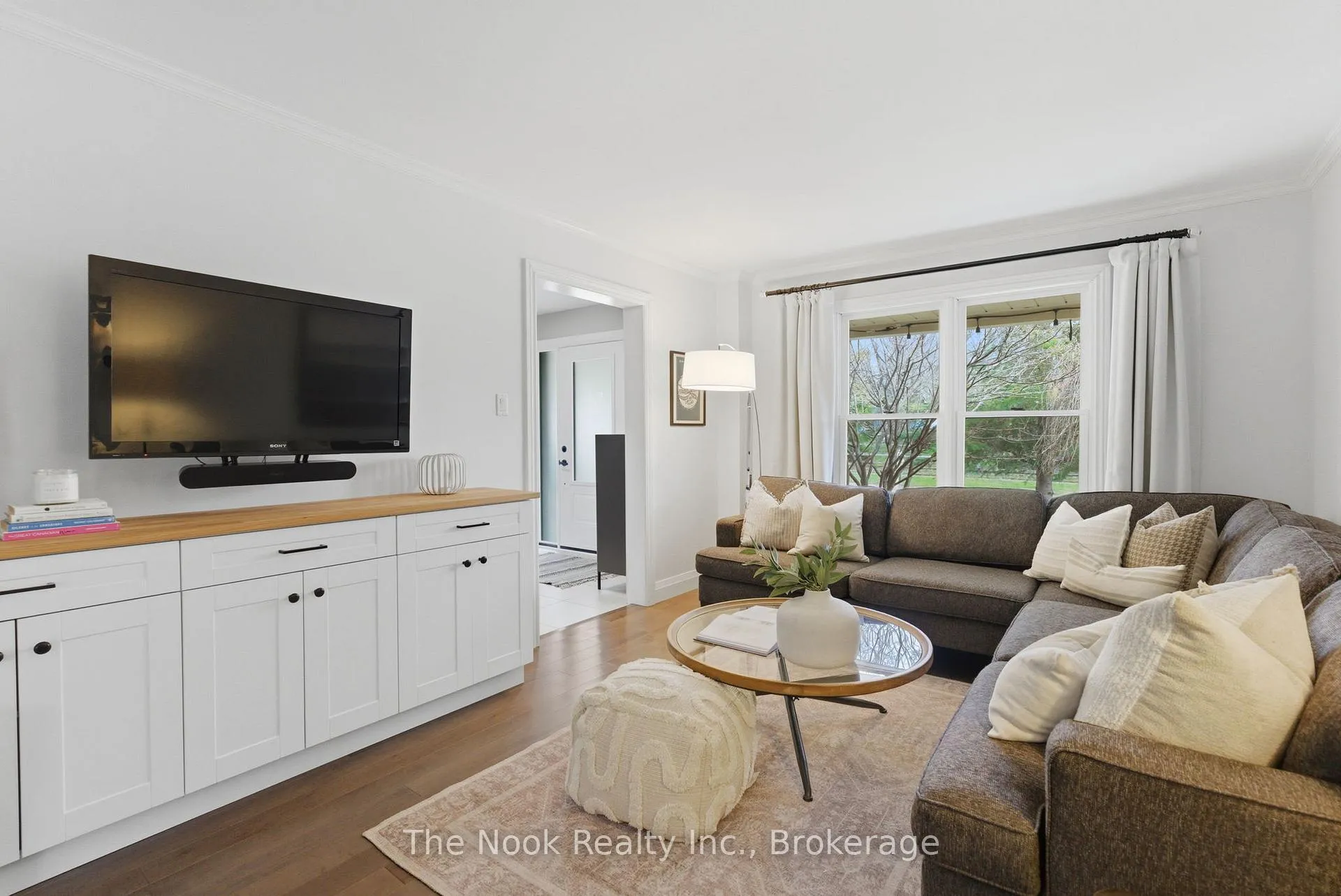 Photo 8 of 43 Carmody Lane, Uxbridge — HOMEH