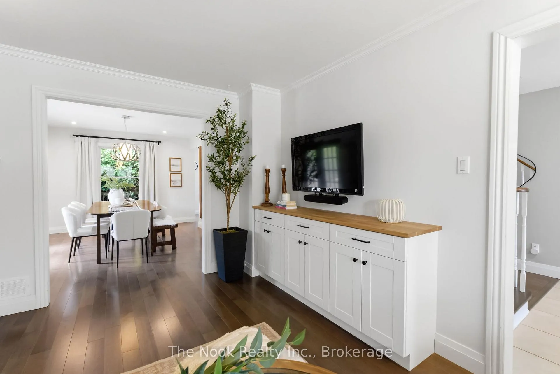 Photo 11 of 43 Carmody Lane, Uxbridge — HOMEH