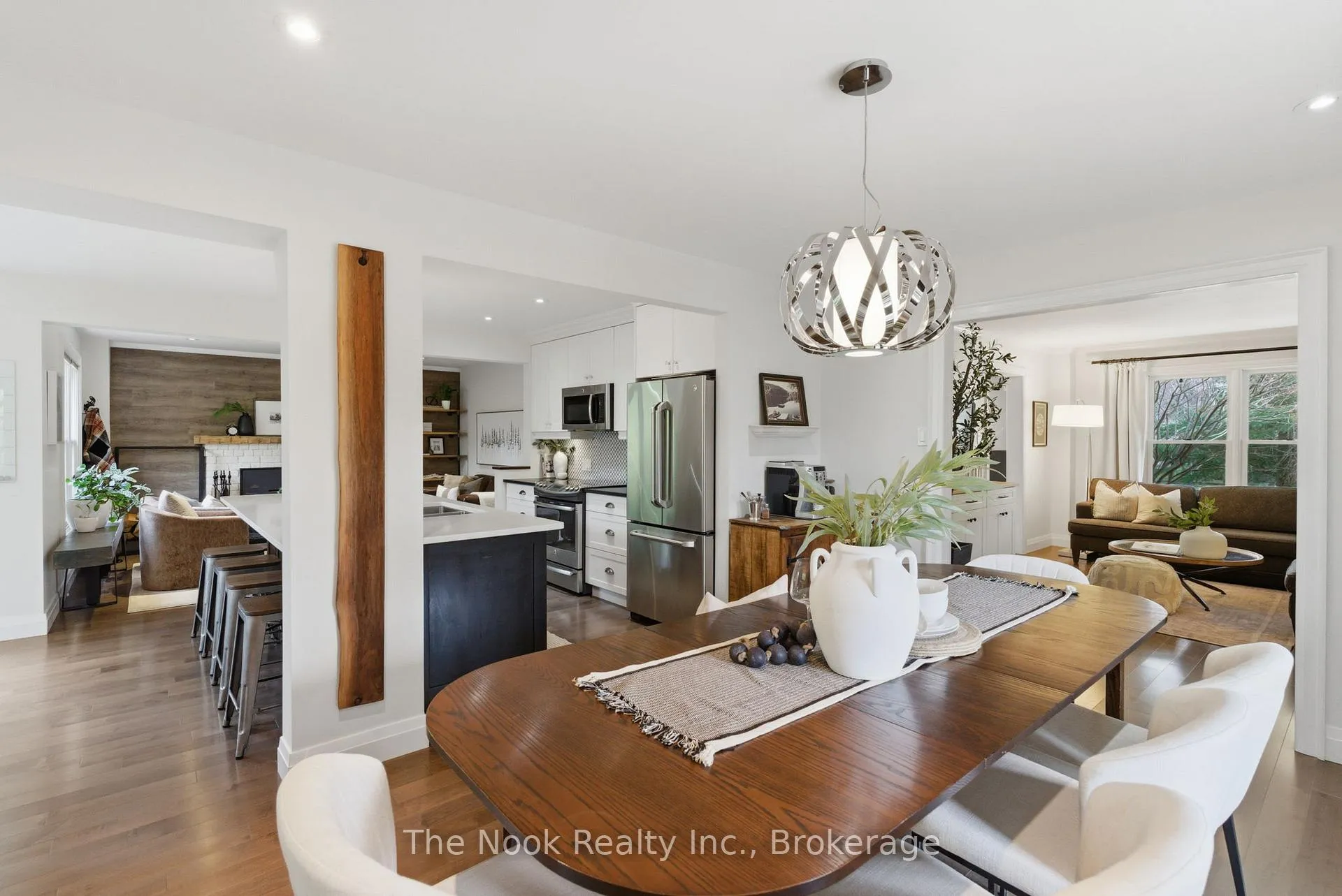 Photo 16 of 43 Carmody Lane, Uxbridge — HOMEH