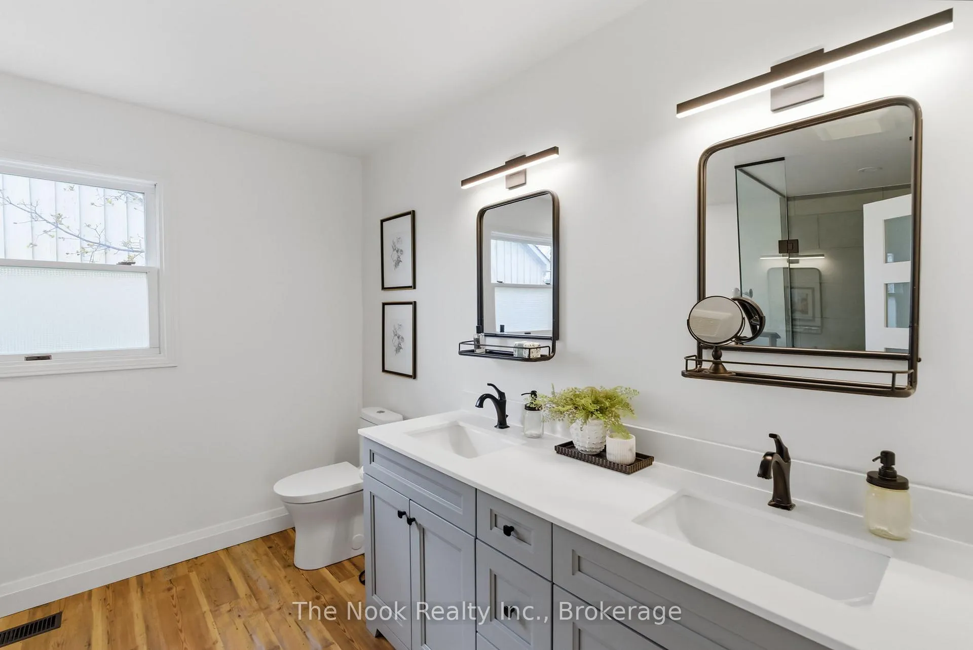 Photo 33 of 43 Carmody Lane, Uxbridge — HOMEH