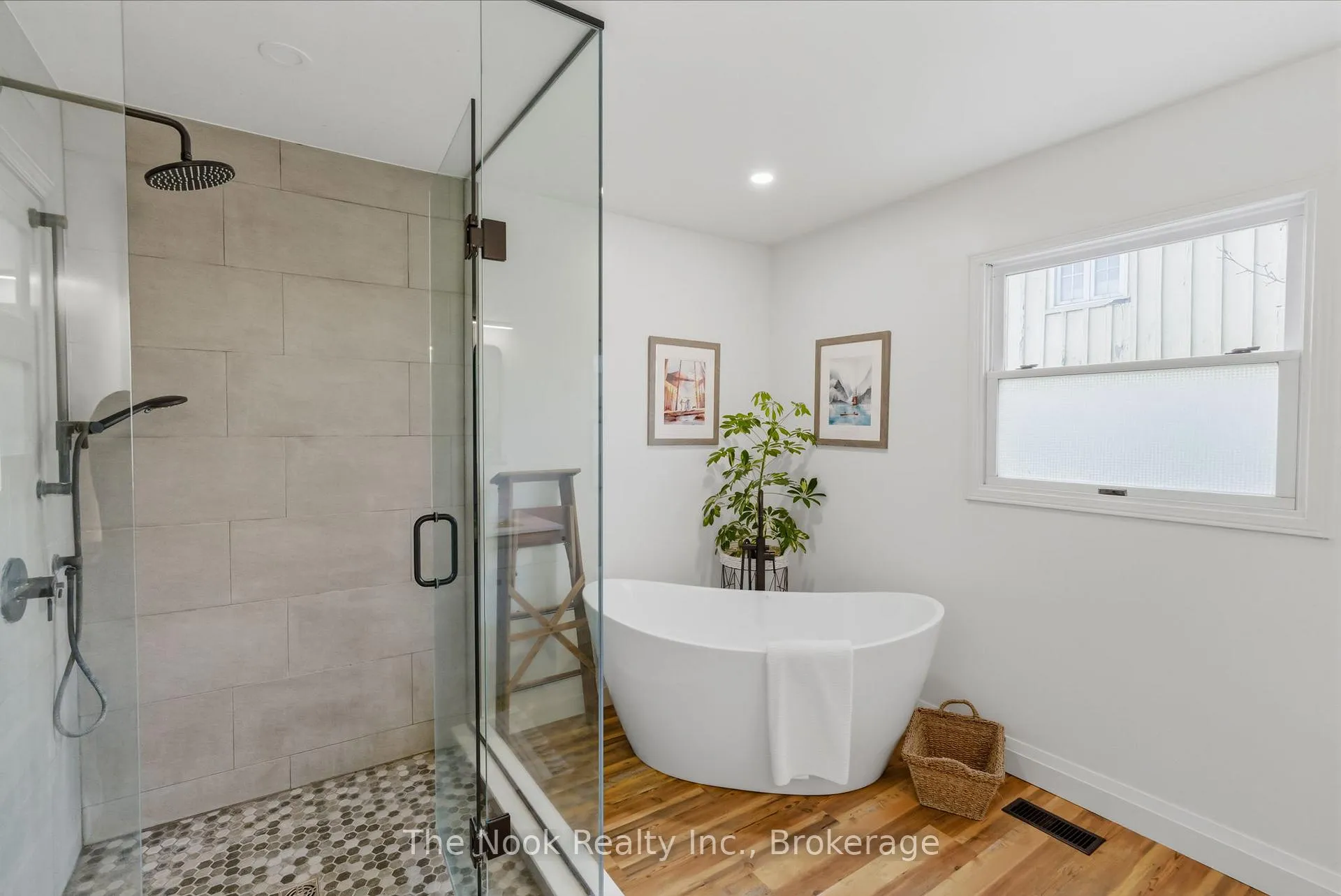 Photo 34 of 43 Carmody Lane, Uxbridge — HOMEH