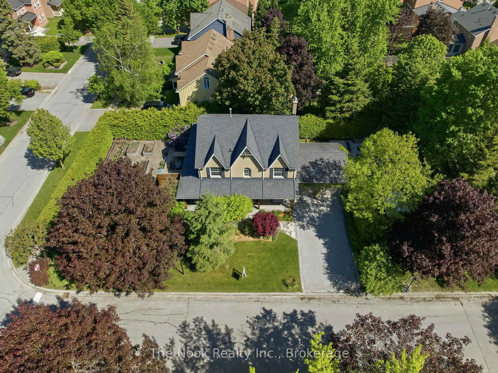 Photo 50 of 43 Carmody Lane, Uxbridge — HOMEH