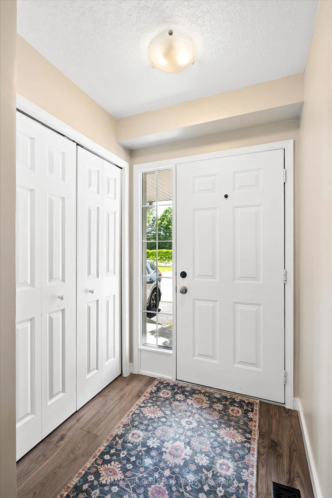 Photo 3 of Unit 5, 15 Gregg Court, Kitchener, Idlewood — HOMEH