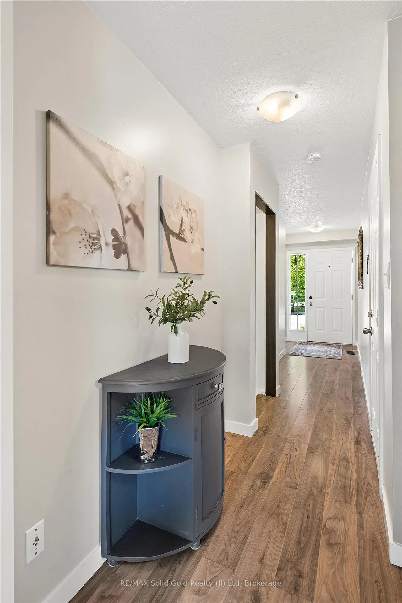 Photo 4 of Unit 5, 15 Gregg Court, Kitchener, Idlewood — HOMEH