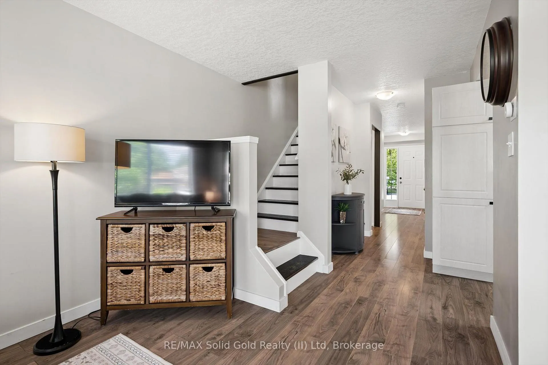 Photo 7 of Unit 5, 15 Gregg Court, Kitchener, Idlewood — HOMEH